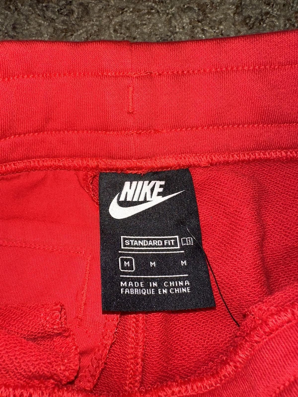 Nike Nike Sportswear Big Kids (Boy’s) Swoosh Fleece Red Sweatpants Size US 26 / EU 42 - 7 Thumbnail