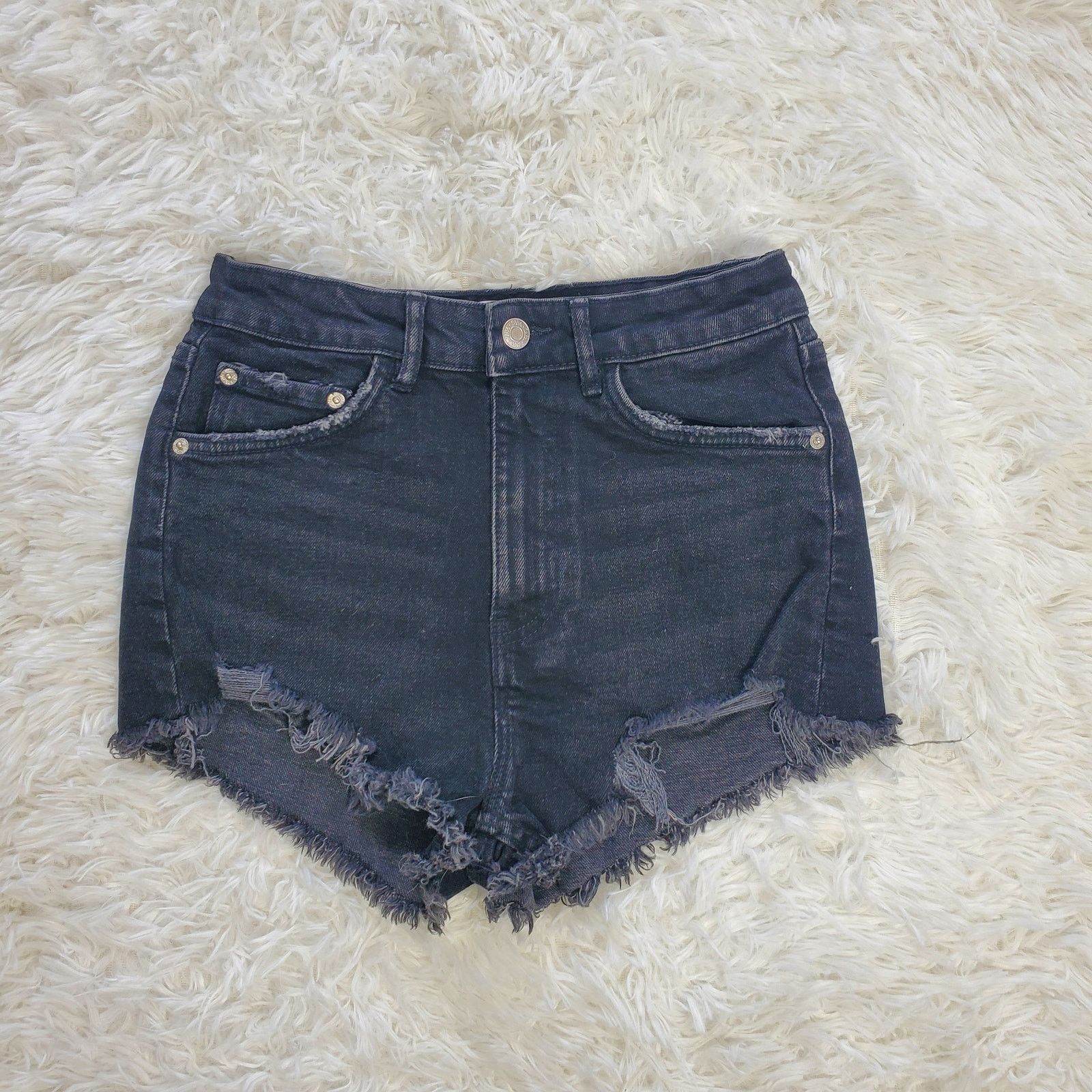 Zara Zara Black High Rise Denim Shorts 4 Size 27" / US 4 / IT 40 - 1 Thumbnail
