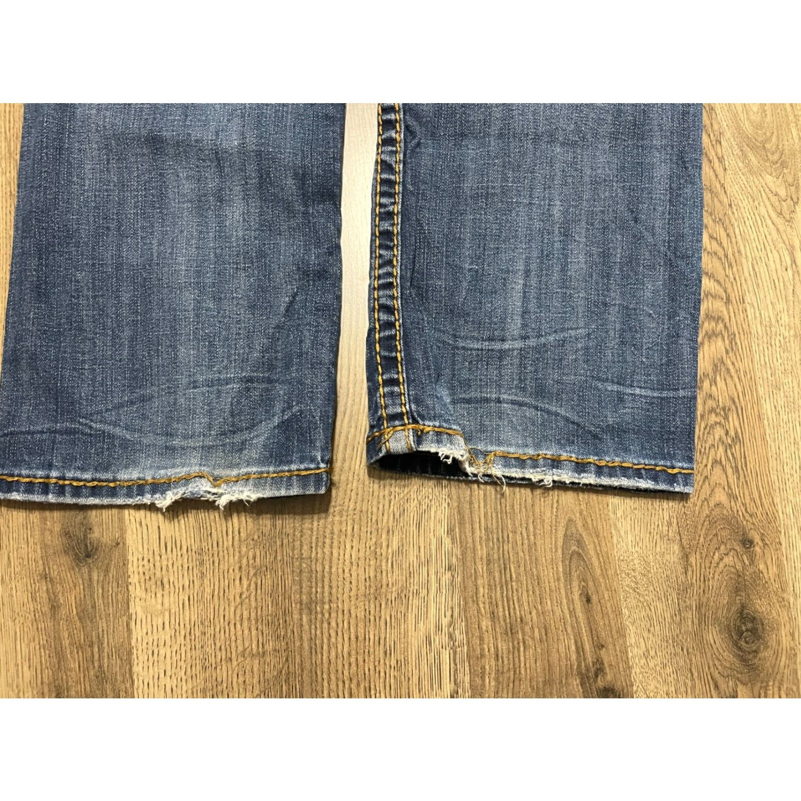 Vintage VIGOSS Jeans Women's 13 Blue Denim Straight Pockets Regular Inseam 30.5 in Vintage No Size 34" / US 12 / IT 48 - 4 Thumbnail