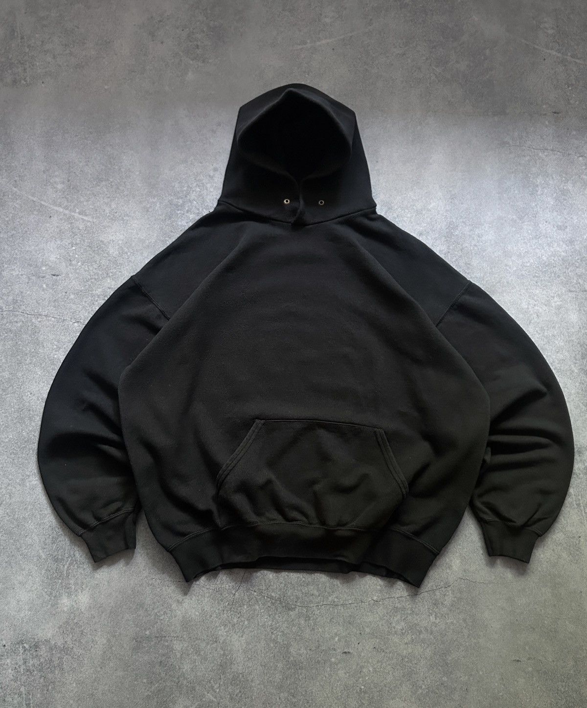 Vintage Vintage Fruit of The Loom boxy black oversized hoodies Size US XL / EU 56 / 4 - 1 Thumbnail