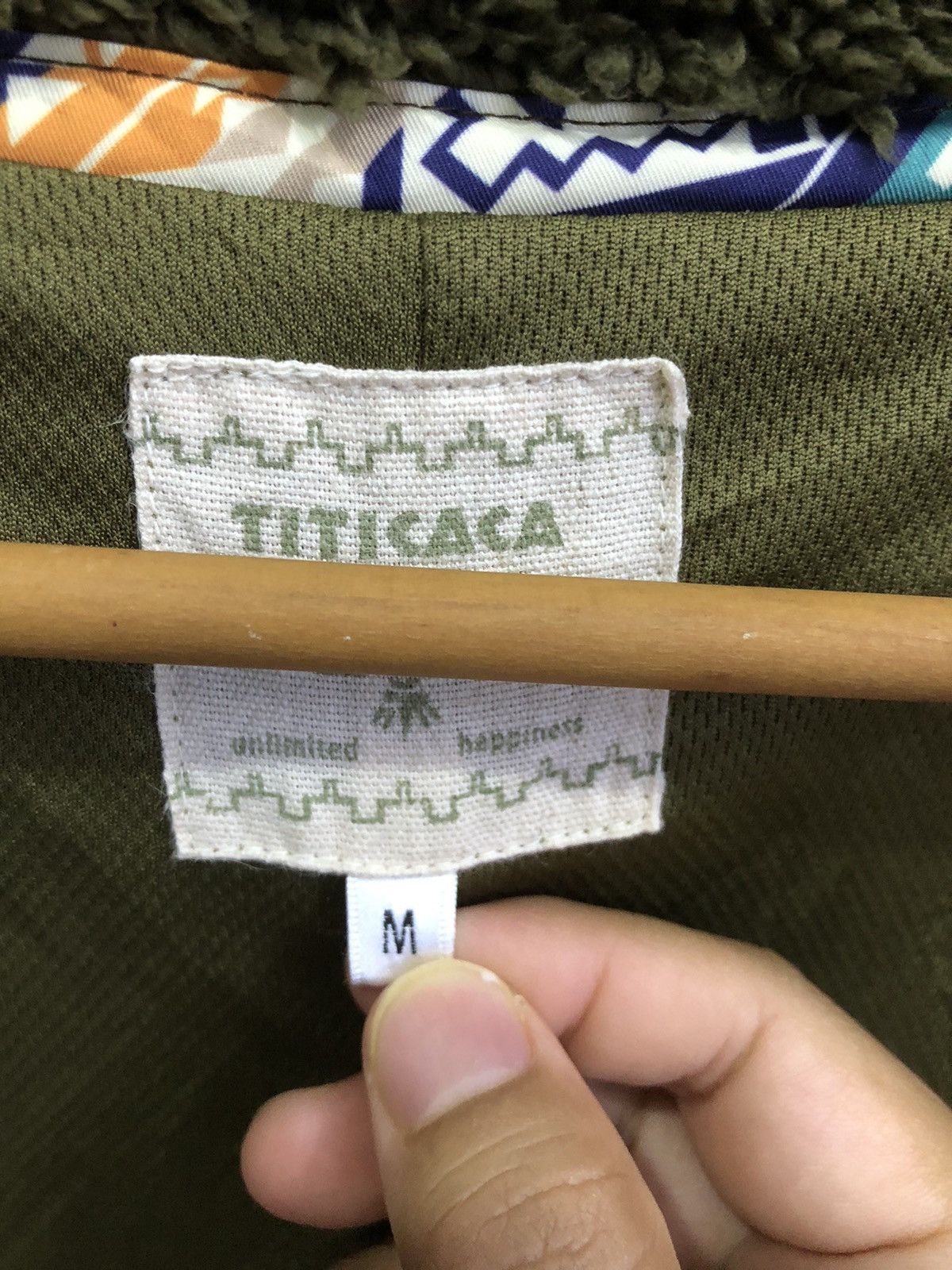 Japanese Brand Titicaca Olive Sherpa Fleece Vest Tribal Panel Size US M / EU 48-50 / 2 - 7 Thumbnail