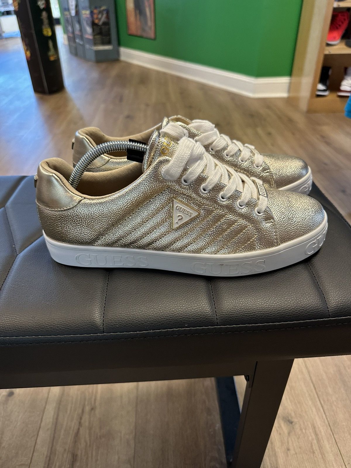 Guess Guess shoes Size US 11 / EU 44 - 1 Thumbnail
