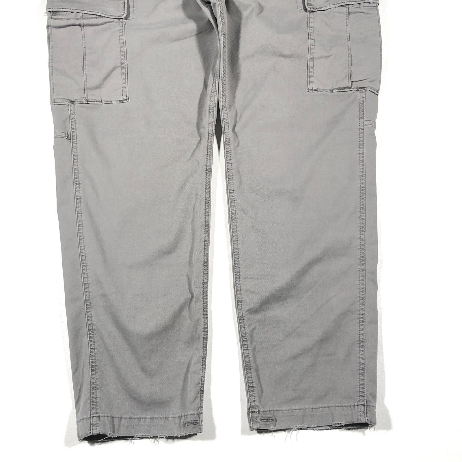 American Eagle Outfitters American Eagle Slim Lived In Cargo Utility Pants Light Grey Size US 36 / EU 52 - 2 Thumbnail