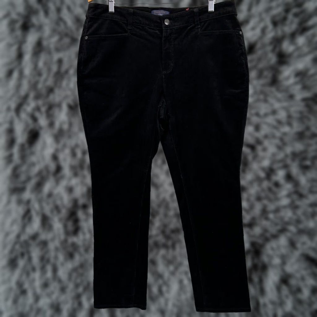 Talbots VINTAGE? No. Talbots Simply Flattering Corduroy Pants – Pants – Adult Plus – 14W – Black – 5 Pocket Straight – Women’s 14W Plus Black Corduroy Pants Size 36" / US 14 / IT 50 - 1 Thumbnail