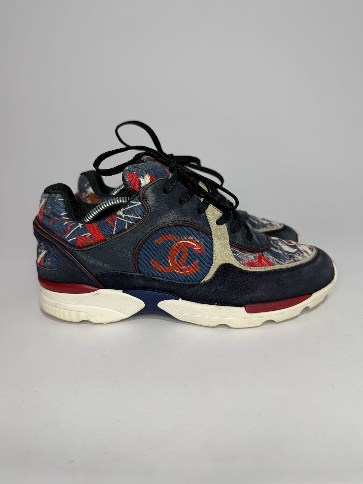 Chanel Chanel Multicolor Canvas Suede Heart Low Top Sneakers EU38 Size US 8 / IT 38 - 1 Thumbnail
