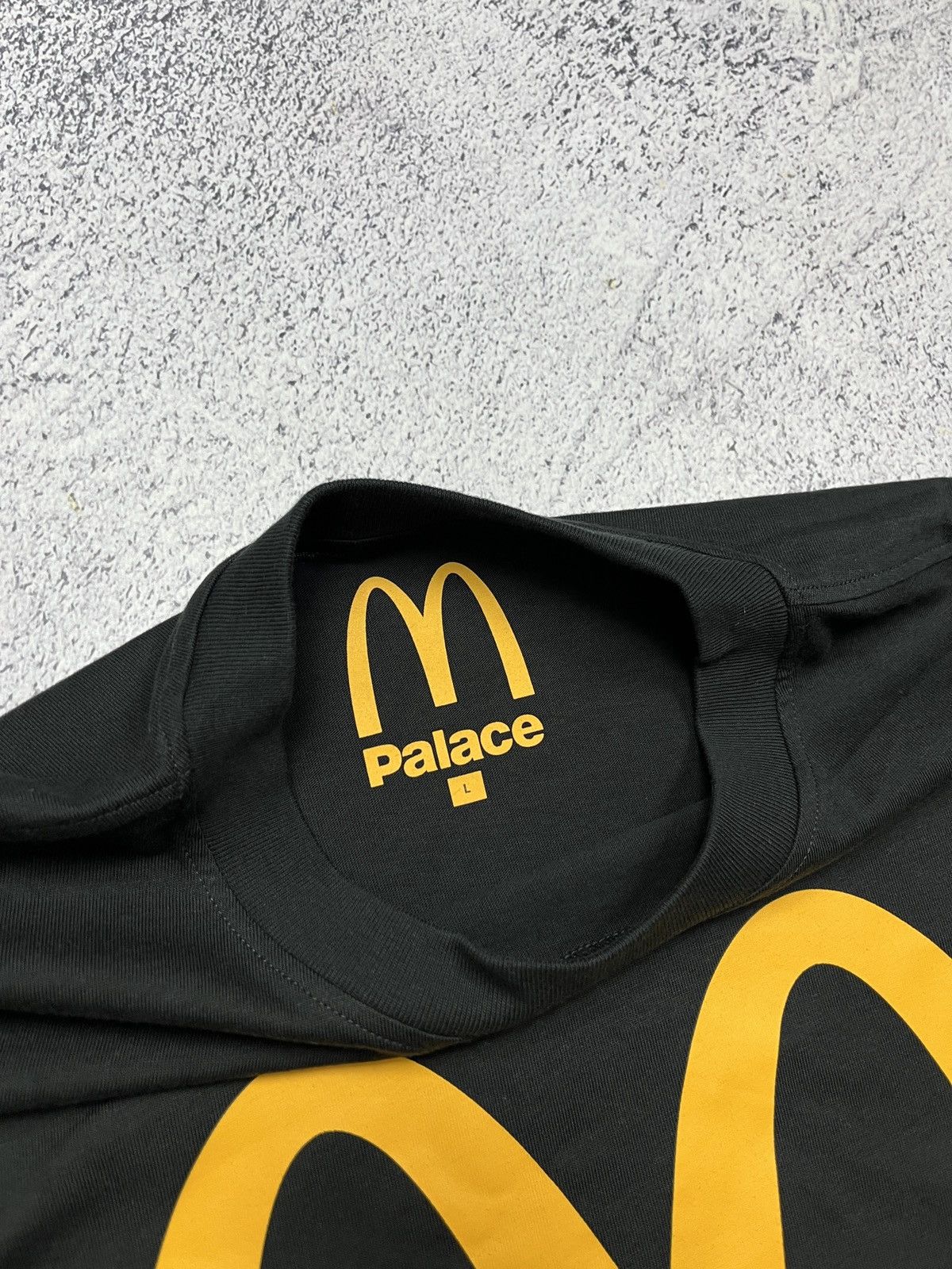 Palace Palace McDonald’s Big Logo T Shirt Black Tee Skateboard Rare Size US L / EU 52-54 / 3 - 9 Thumbnail