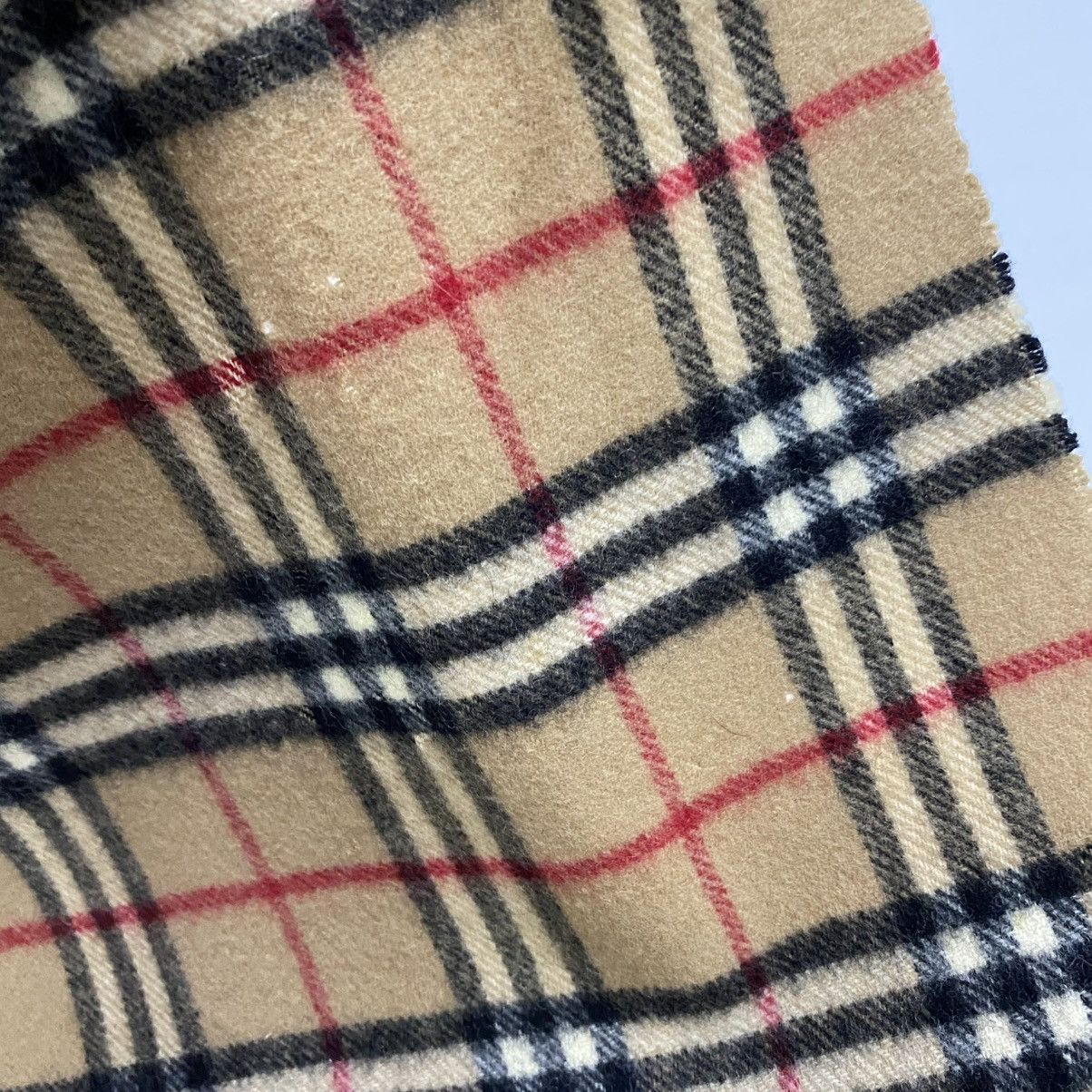 Burberry BURBERRYS SCARF MUFFLER BUR004 Size ONE SIZE - 7 Thumbnail