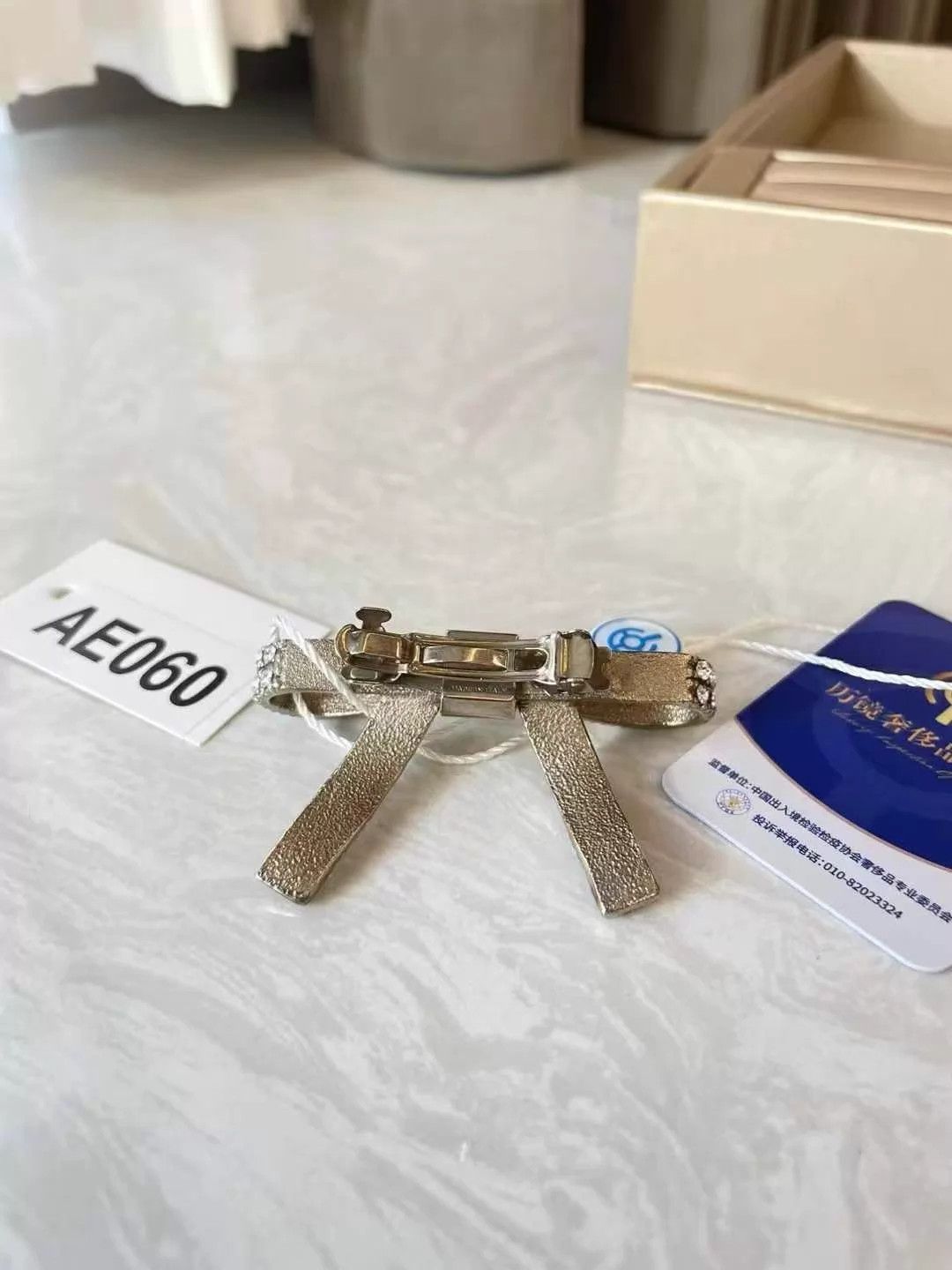 Miu Miu MIU MIU Crystal Hair Clip 6x4cm Excellent For Sale AE060 Size ONE SIZE - 7 Thumbnail