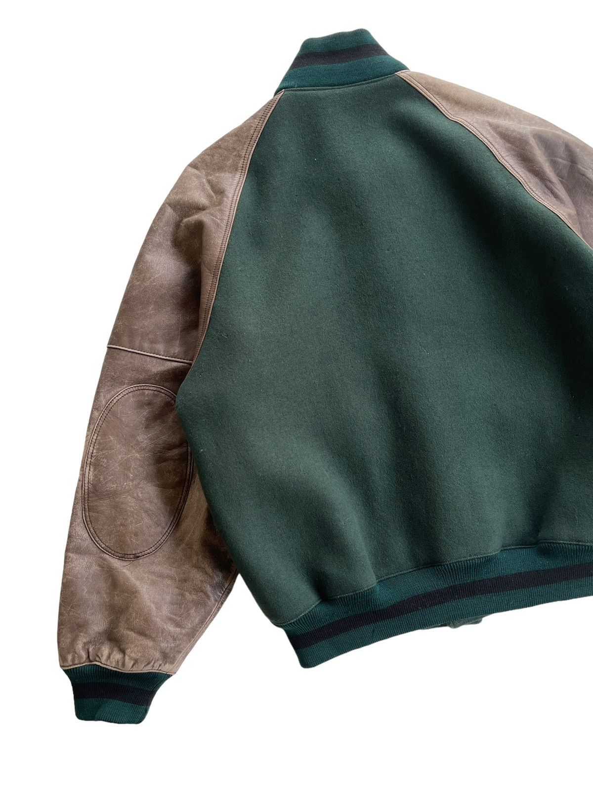Vintage Vintage Varsity Jacket Distressed Size US L / EU 52-54 / 3 - 4 Thumbnail