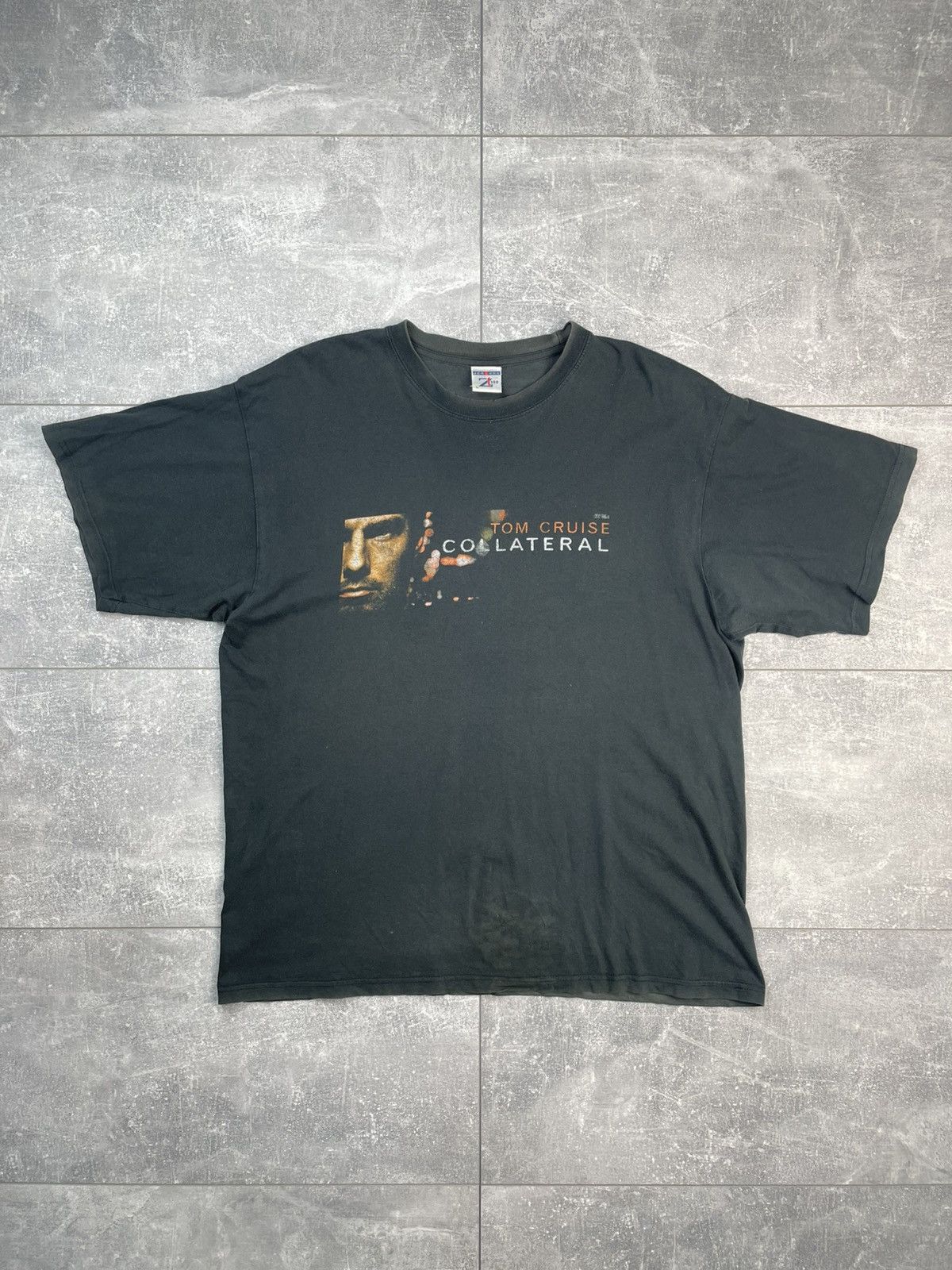 Vintage Vintage Movie Promo T-Shirt 2005 Tom Cruise Collateral Size US L / EU 52-54 / 3 - 1 Thumbnail