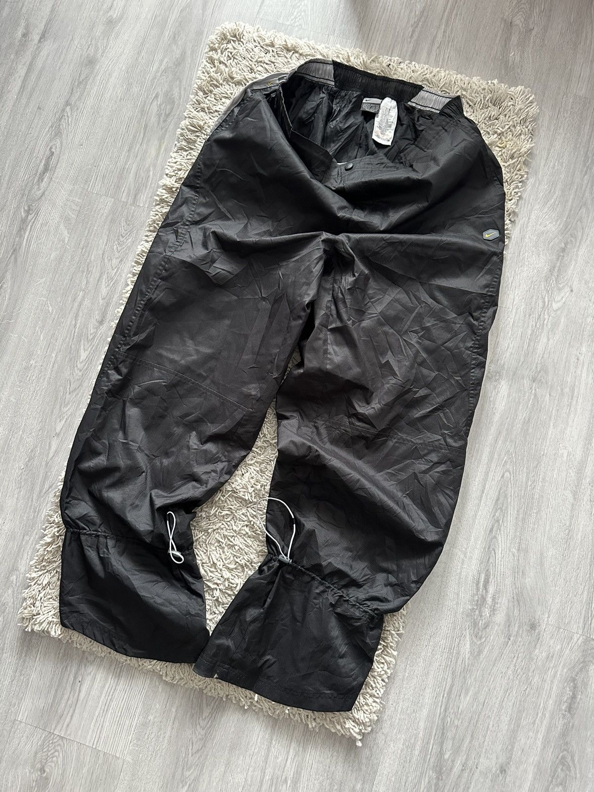Nike Nike TN Vintage Nylon Pants Y2K Size US 34 / EU 50 - 2 Thumbnail