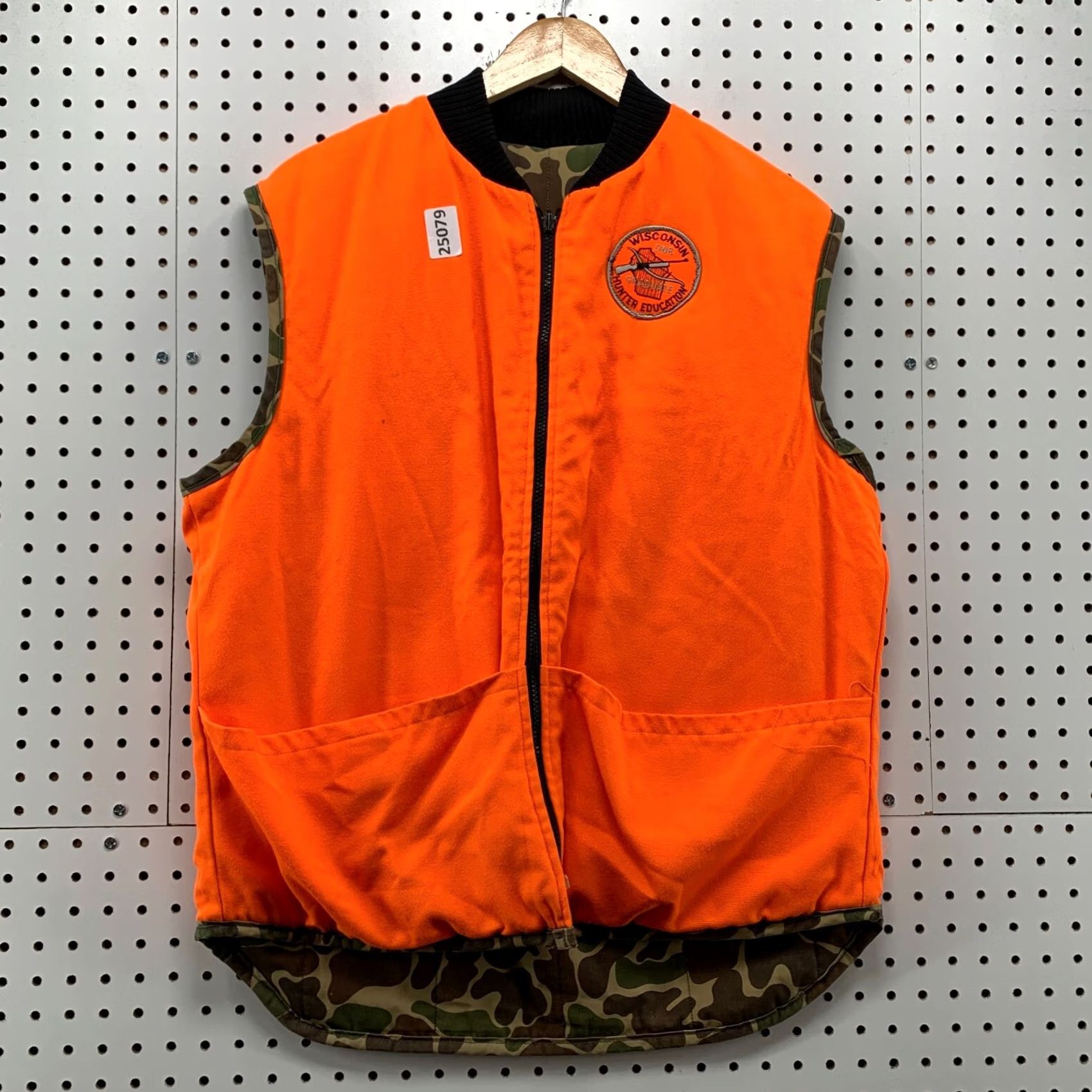 Hunter VINTAGE Spruce Creek Sportswear Hunting Camo Vest Orange Reversible Large 23x30 Hunter Mens Vest Size US L / EU 52-54 / 3 - 2 Thumbnail