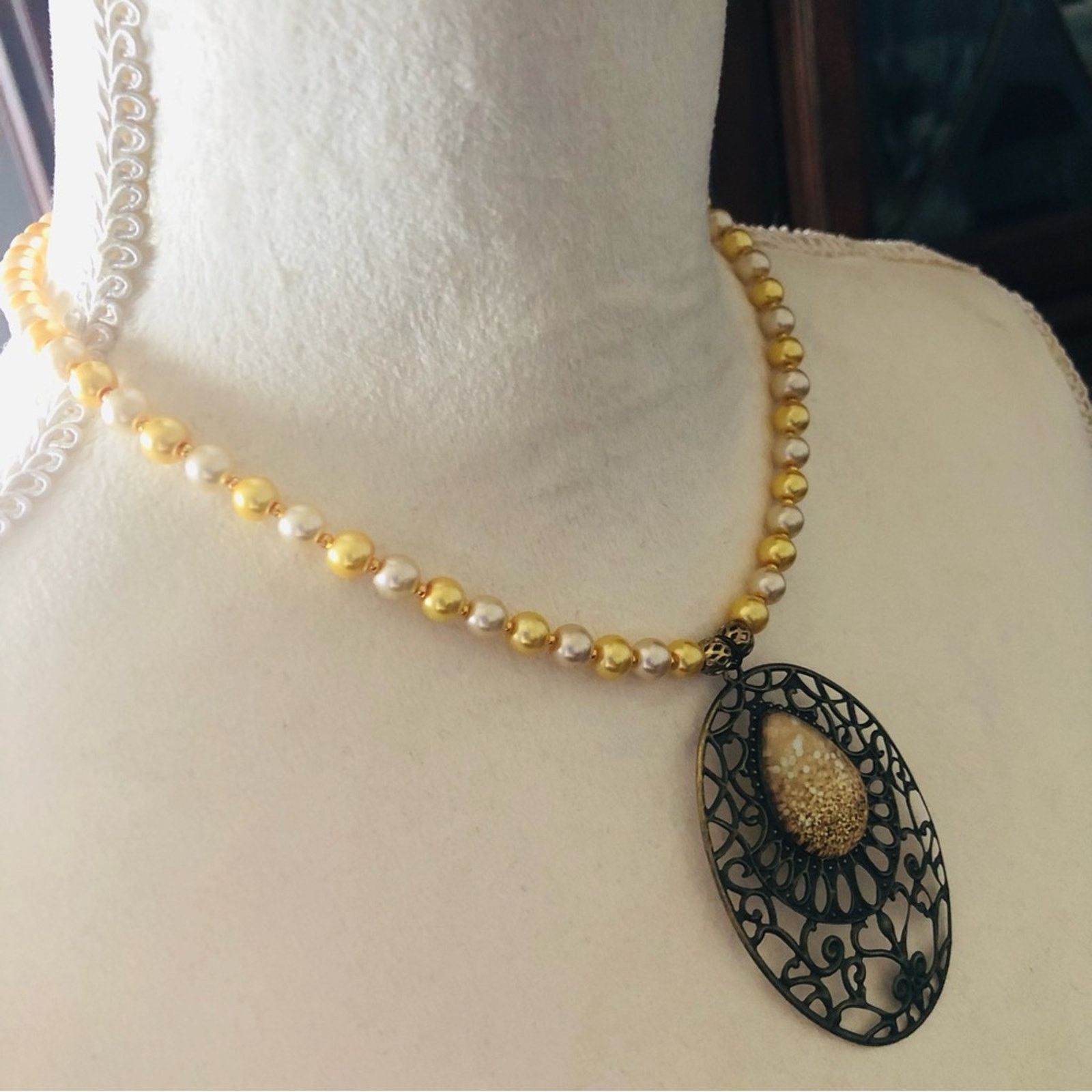 Handmade Handcrafted repurpose large filigree Pearl necklace Size ONE SIZE - 3 Thumbnail