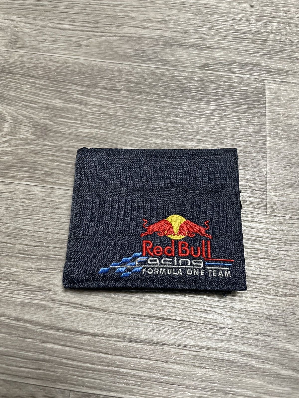 Formula 1 Vintage Red Bull Racing Formula 1 Team Wallet Size ONE SIZE - 1 Thumbnail