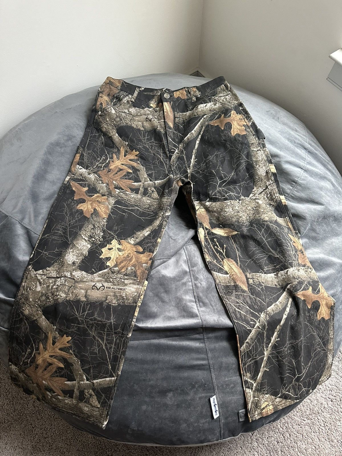 Realtree Cold Culture x Real Tree Baggy Camo Pants, Size XL Size US 36 / EU 52 - 1 Thumbnail
