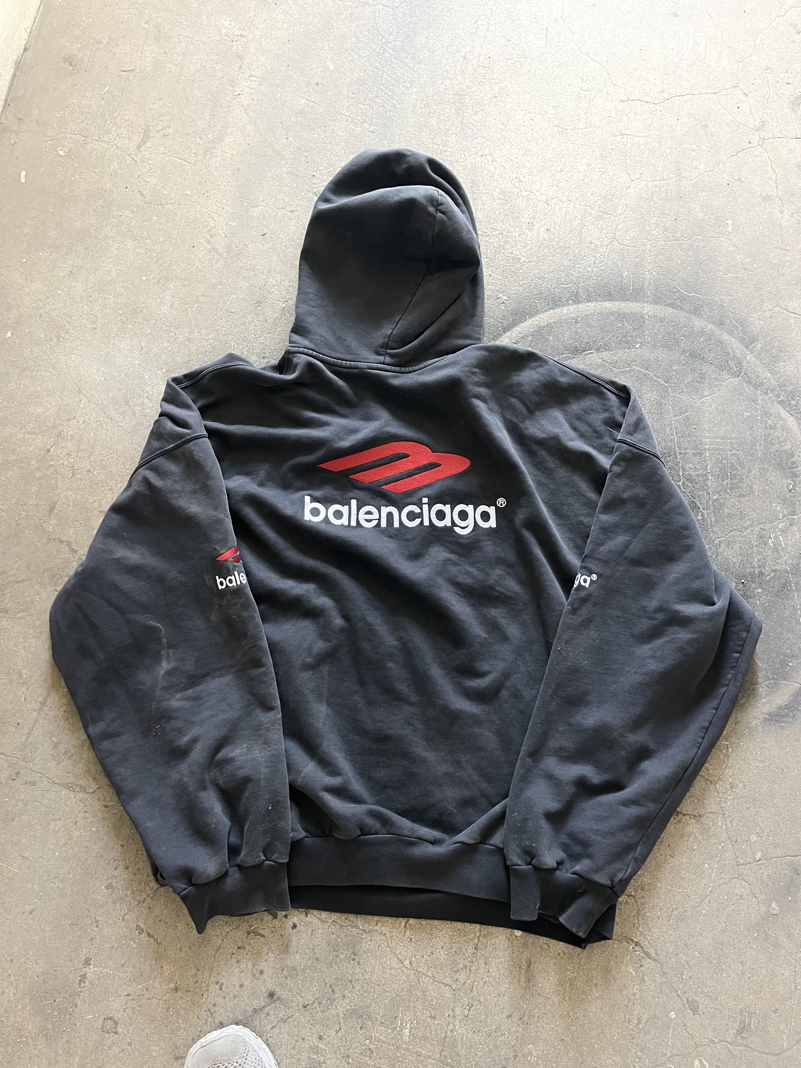 Balenciaga 3B LOGO HOODIE Size US XL / EU 56 / 4 - 4 Thumbnail