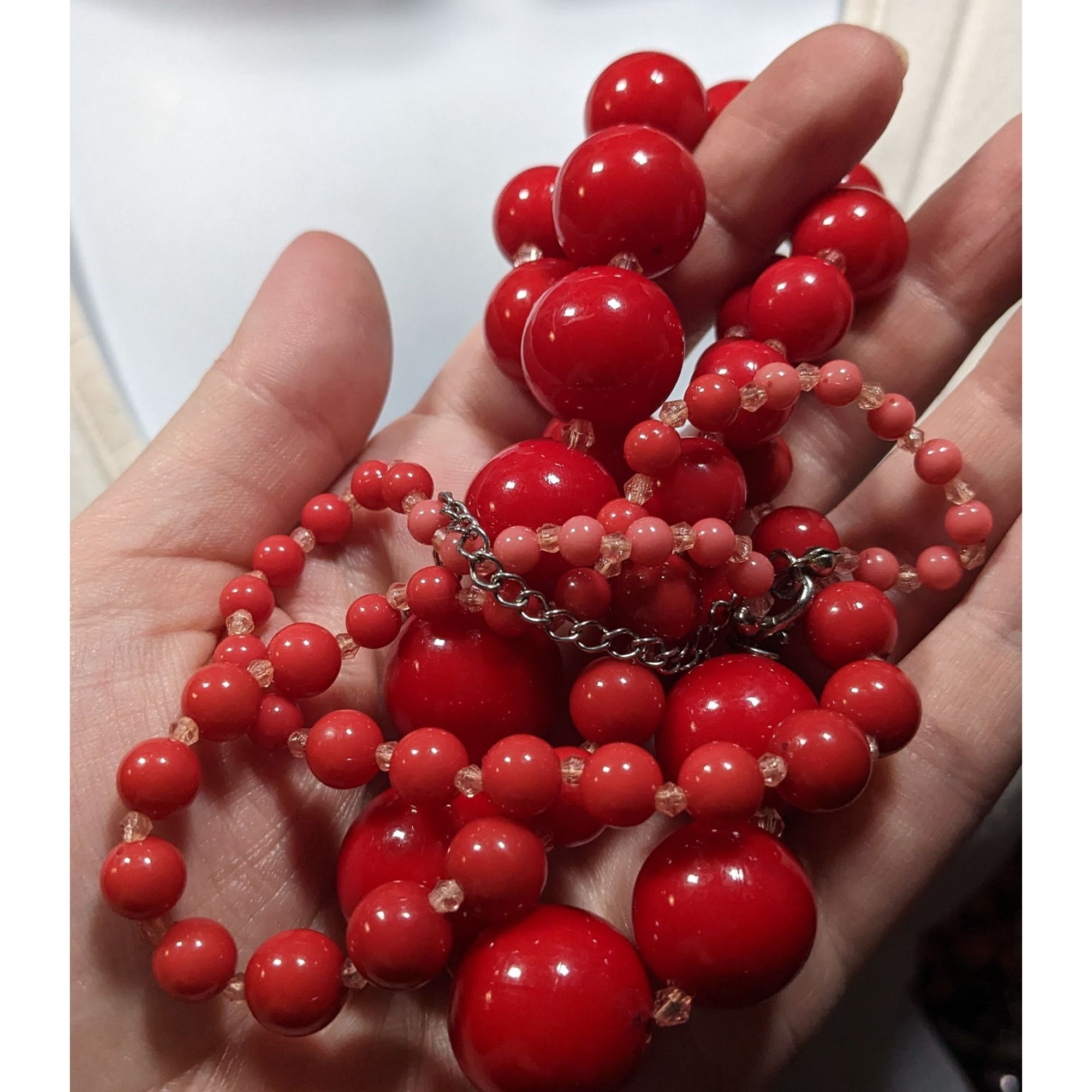 Other Vintage Red Lucite Graduated Beaded Necklace Size ONE SIZE - 7 Thumbnail