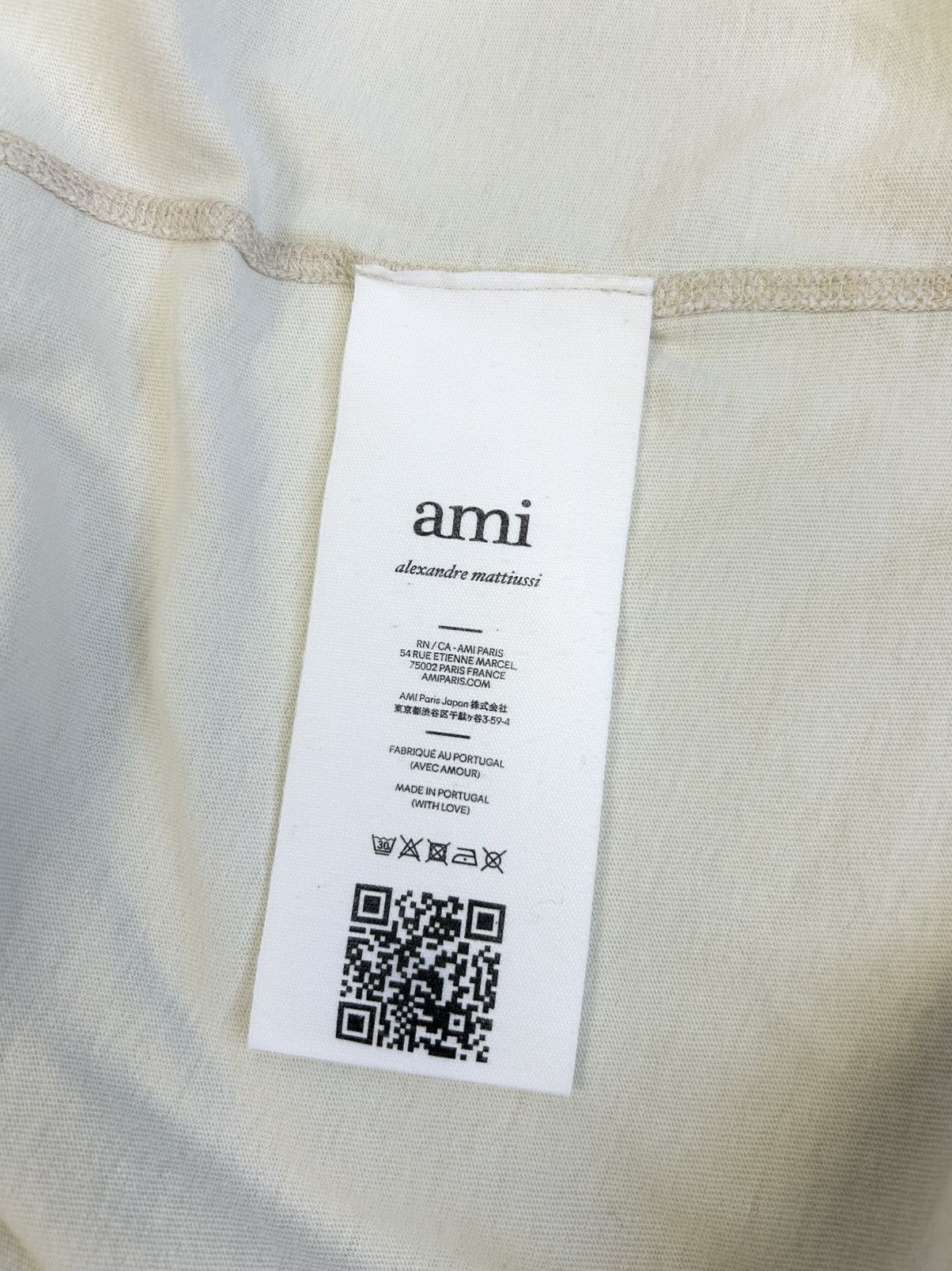 AMI AMI Paris Distressed Heart Logo Beige Basic Tee Vintage Size US XL / EU 56 / 4 - 16 Thumbnail