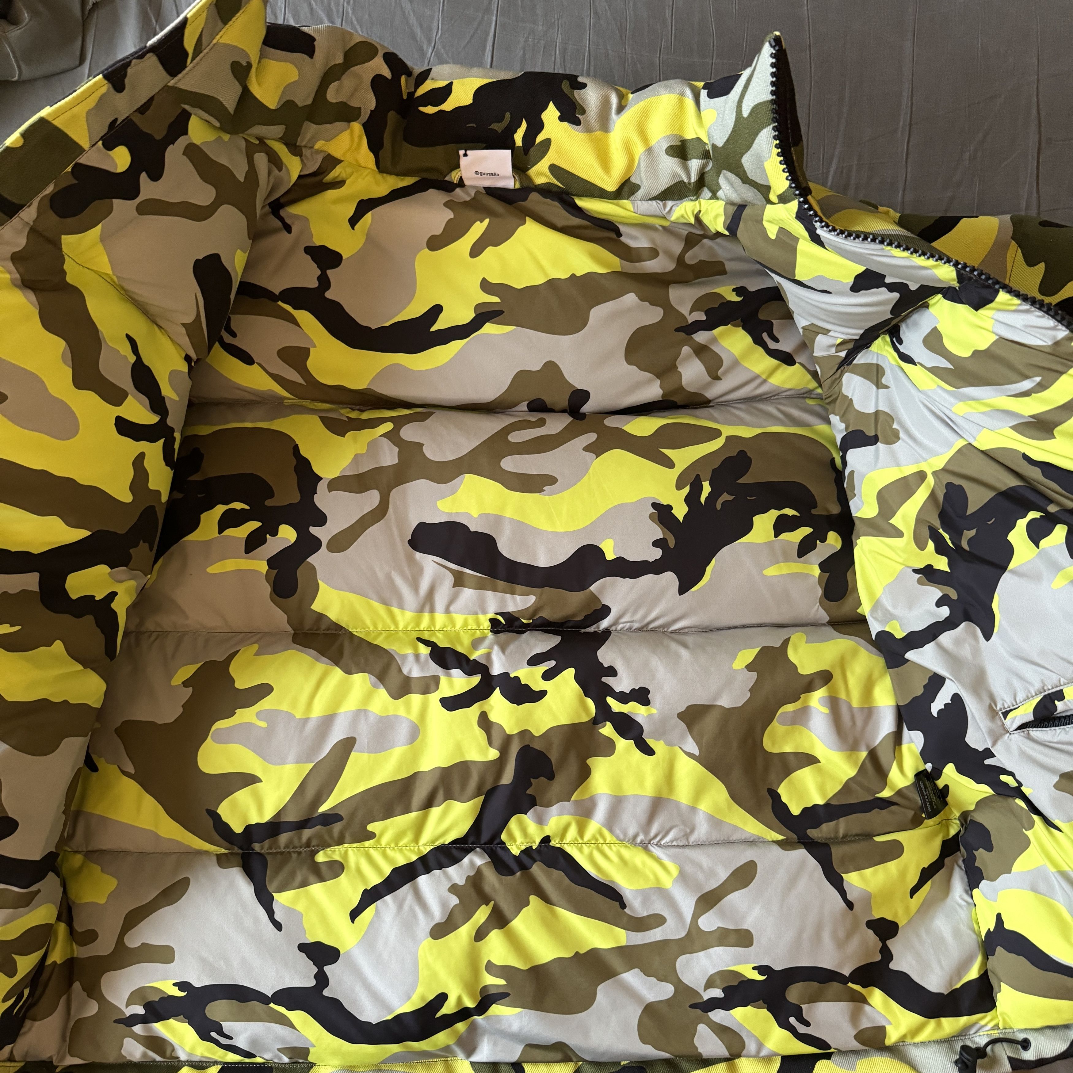 Vetements *RARE* Vetements camouflage puffer jacket Size US S / EU 44-46 / 1 - 9 Thumbnail