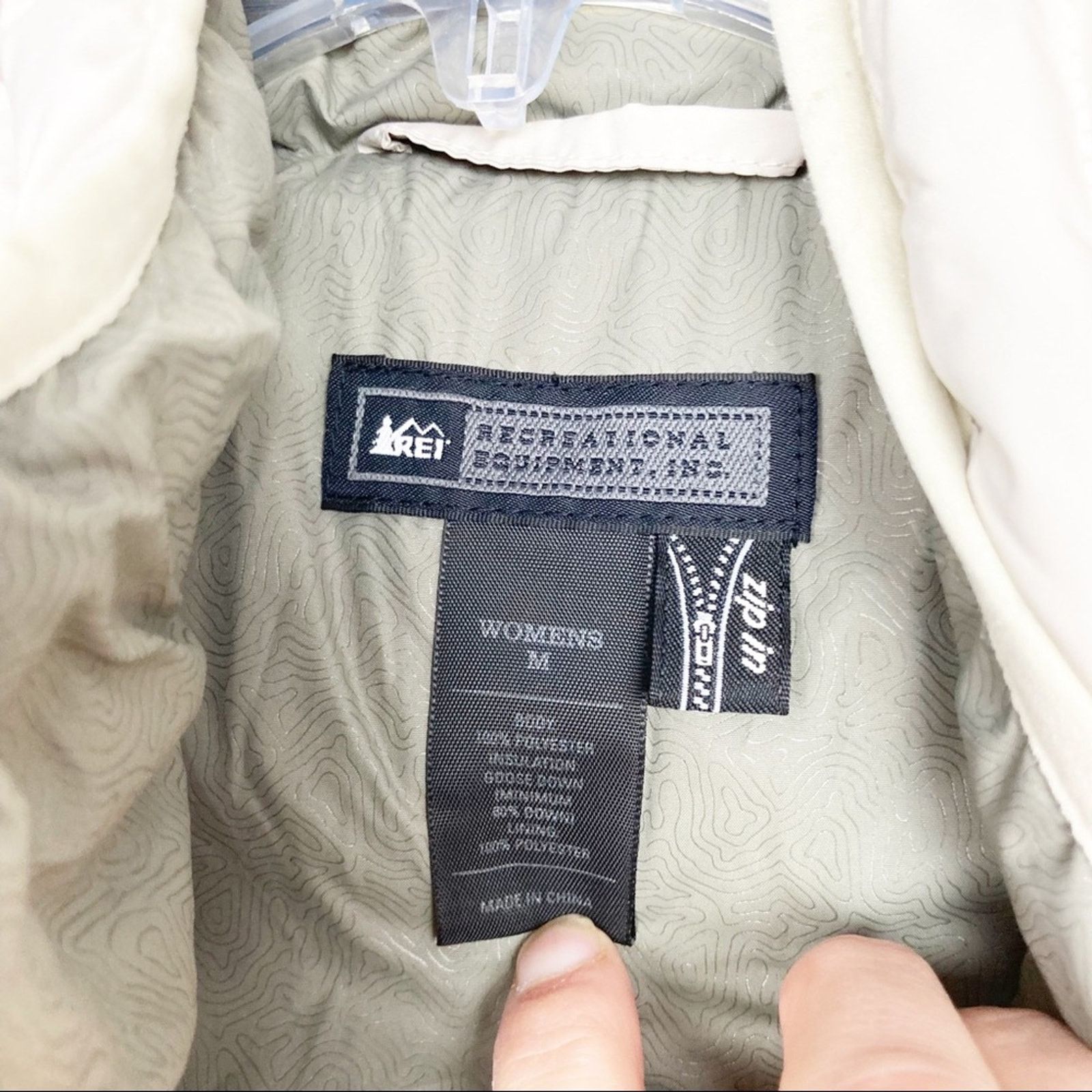 Rei REI Cream Vest Sz M FLAWED Size M / US 6-8 / IT 42-44 - 5 Thumbnail