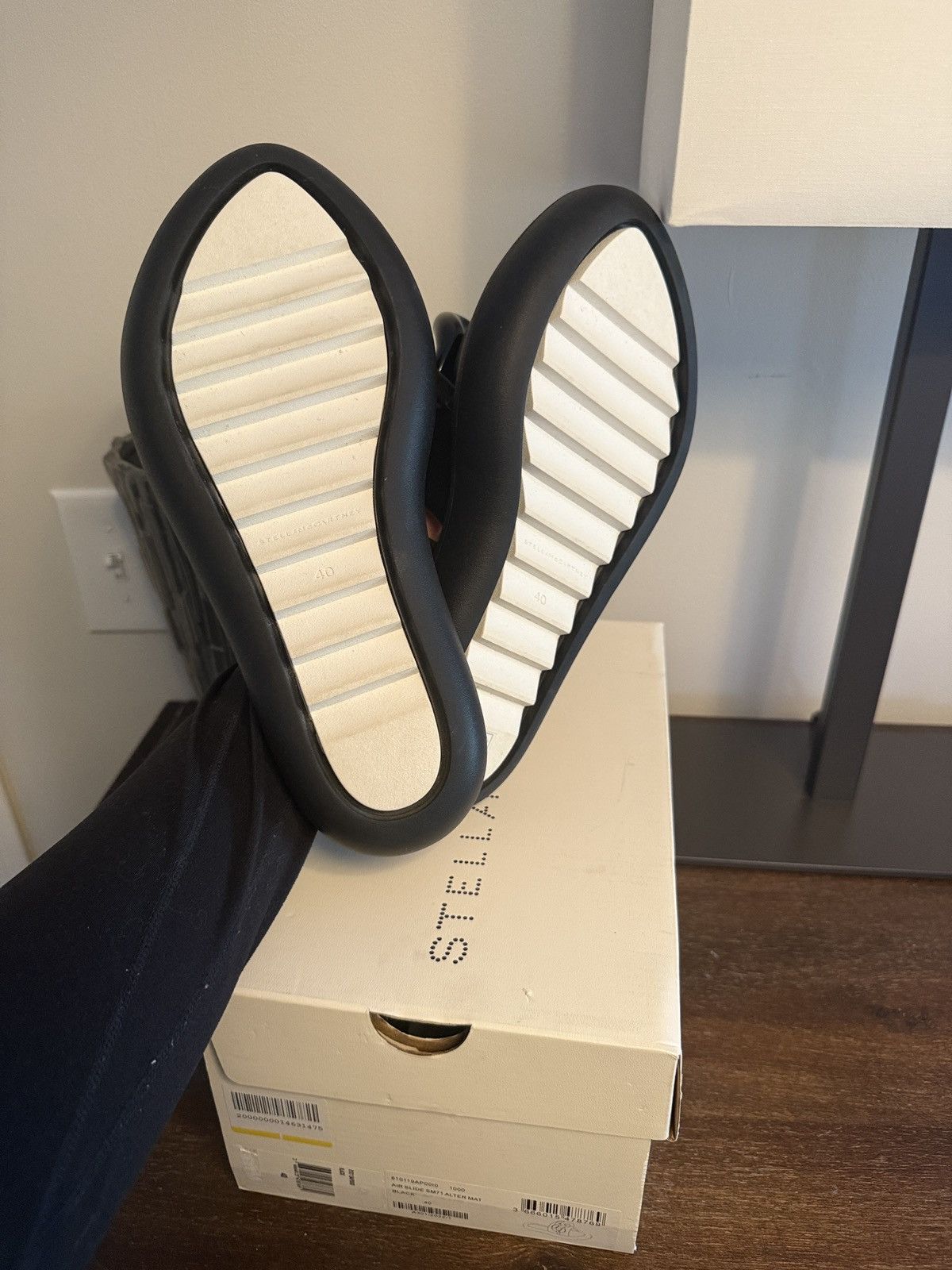 Stella McCartney Stella McCartney Air Slide Black Size 40 Size US 10 / IT 40 - 4 Thumbnail