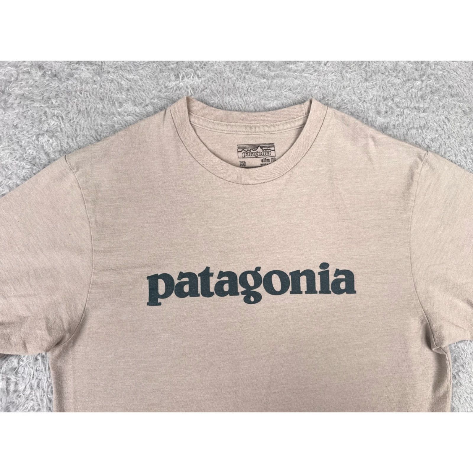 Patagonia Patagonia Shirt Men XS Beige Short Sleeve Crew Neck 100% Cotton T-Shirt Size US XS / EU 42 / 0 - 6 Thumbnail