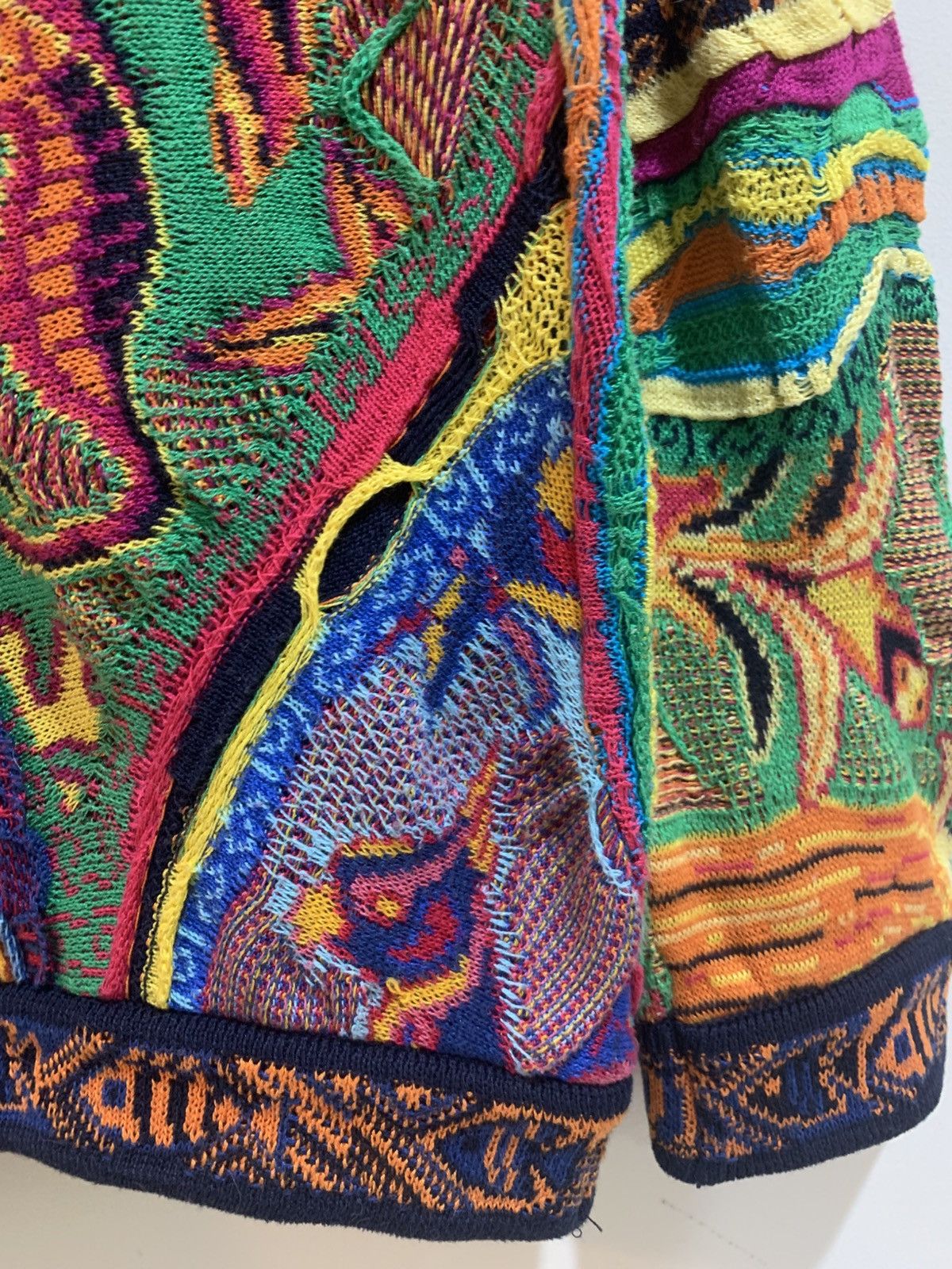 Coogi Tropical Fish Birds Flowers Coogi Sweater Large Size US L / EU 52-54 / 3 - 9 Thumbnail