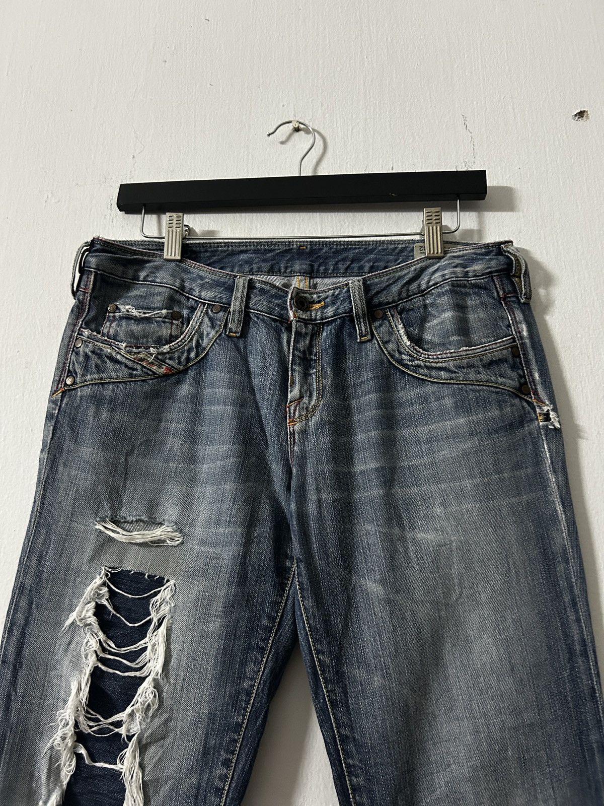Diesel Diesel distressed Ripped jeans Size US 31 - 3 Thumbnail