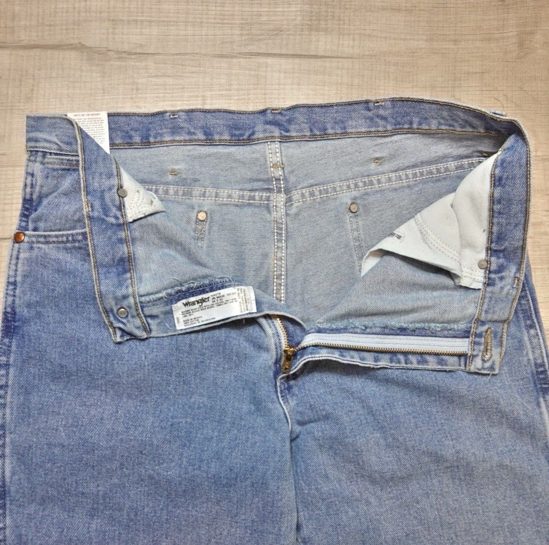 Wrangler NEW Wrangler 936 Blue Slim Fit Cowboy Cut Denim Jeans 36x32 Size US 36 / EU 52 - 4 Thumbnail