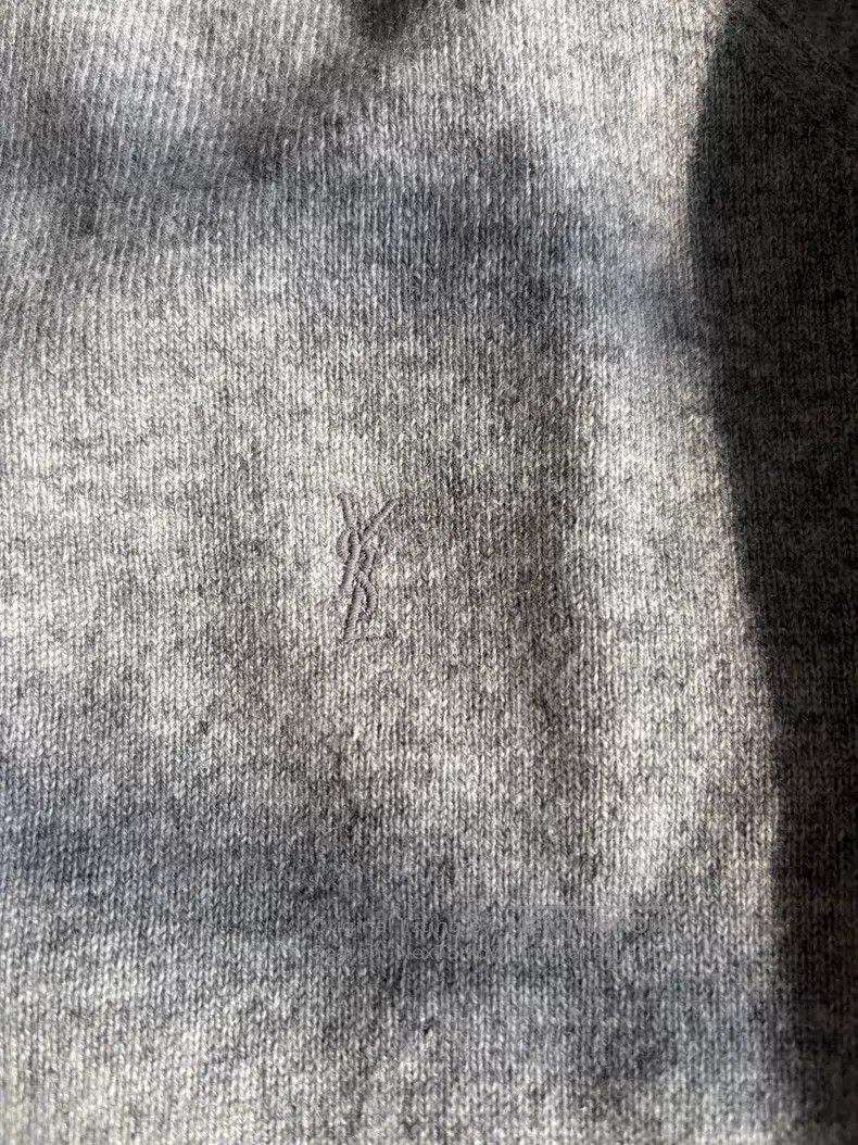 Saint Laurent Paris Saint Laurent Paris 100% Cashmere Sweater Size US L / EU 52-54 / 3 - 8 Thumbnail