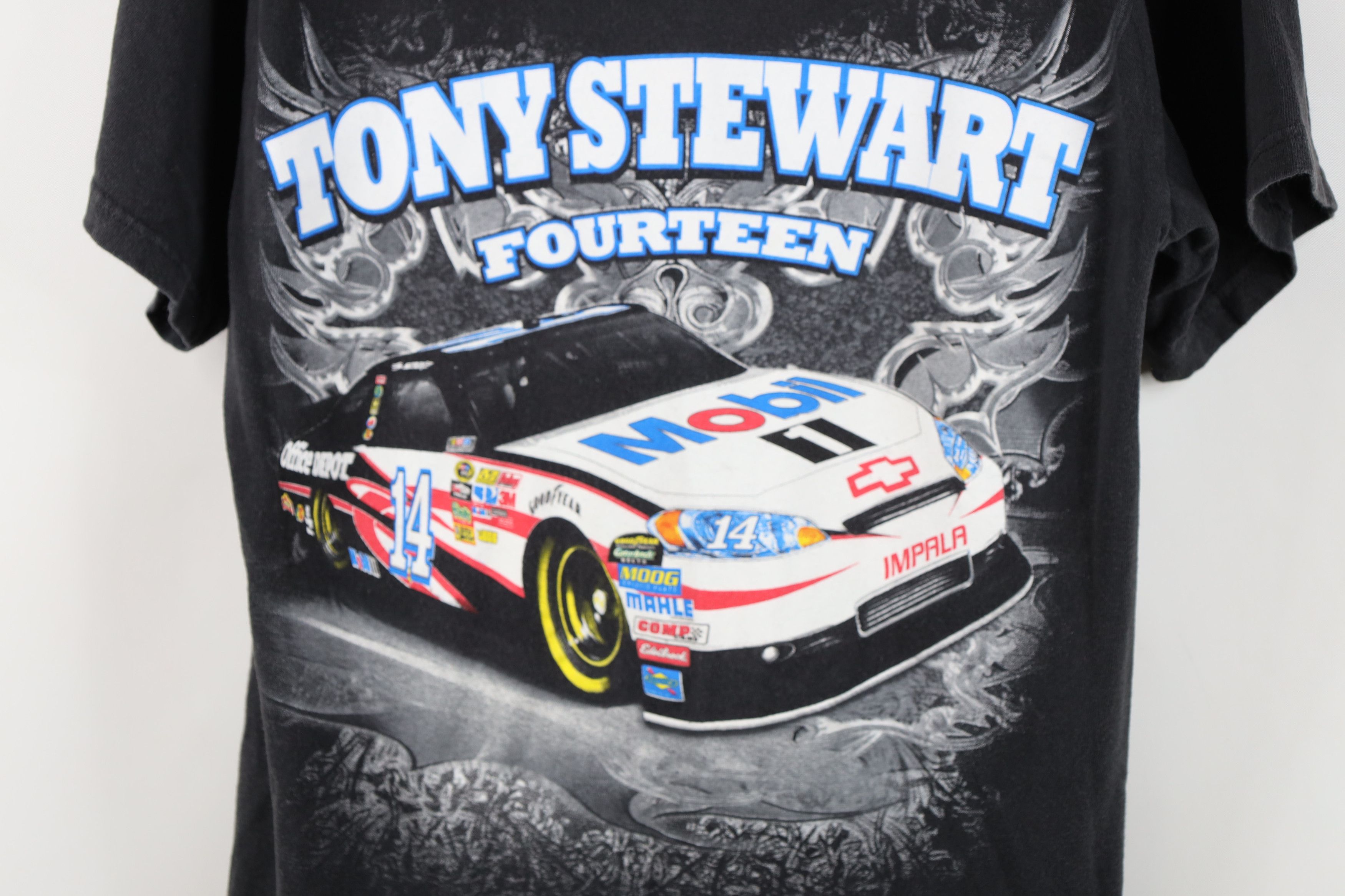 Vintage Vintage Y2K NASCAR Tribal Flames Tony Stewart Racing T-Shirt Size US M / EU 48-50 / 2 - 4 Thumbnail