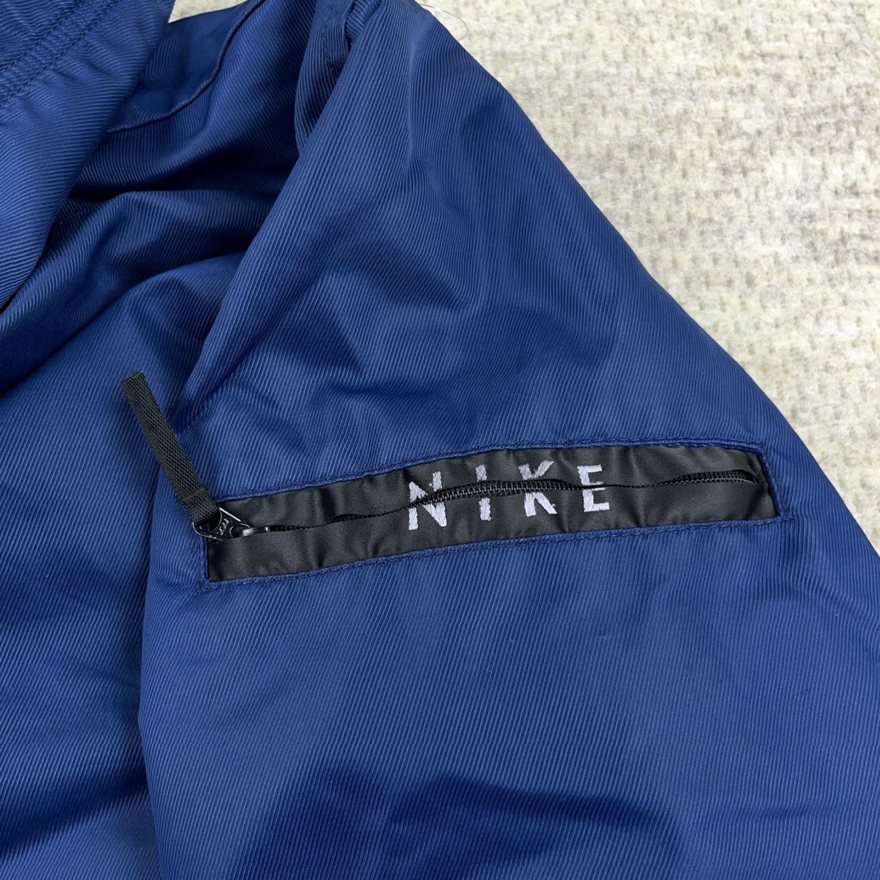 Nike VINTAGE Nike Jacket Men M Blue Yellow Puffer Parka Coat Reversible Size US M / EU 48-50 / 2 - 7 Thumbnail