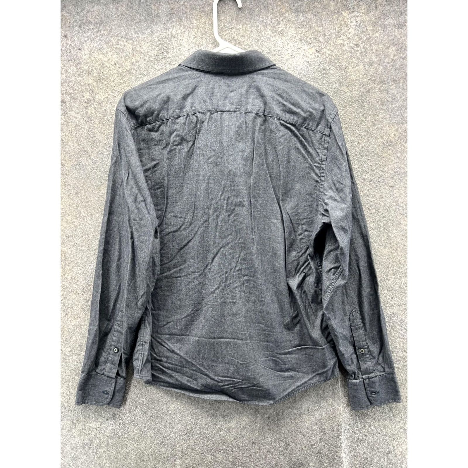 UNTUCKit UNTUCKit Shirt Mens Small Gray Solid Long Sleeve Button Front Casual Woven Size US S / EU 44-46 / 1 - 7 Thumbnail