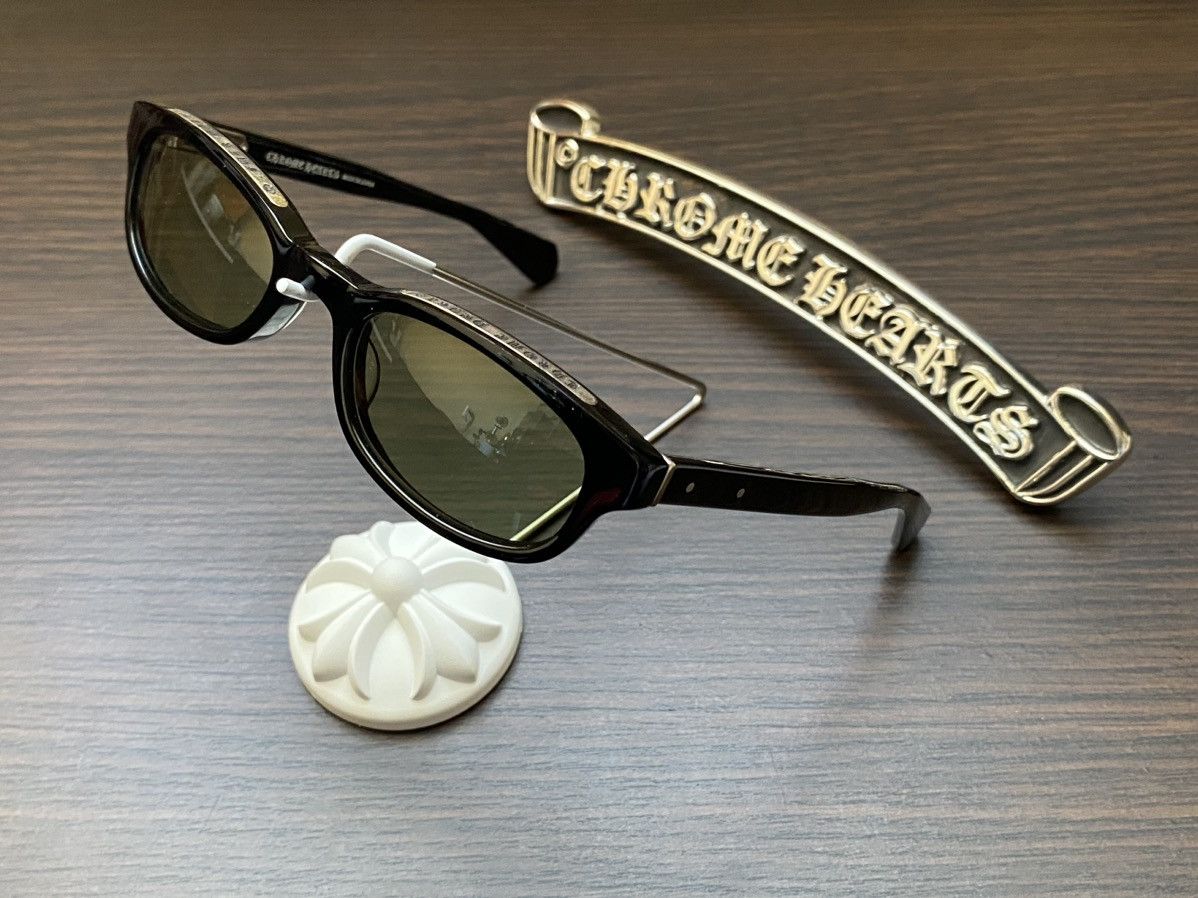 Pre-owned Lowrider Sunglasses In Black