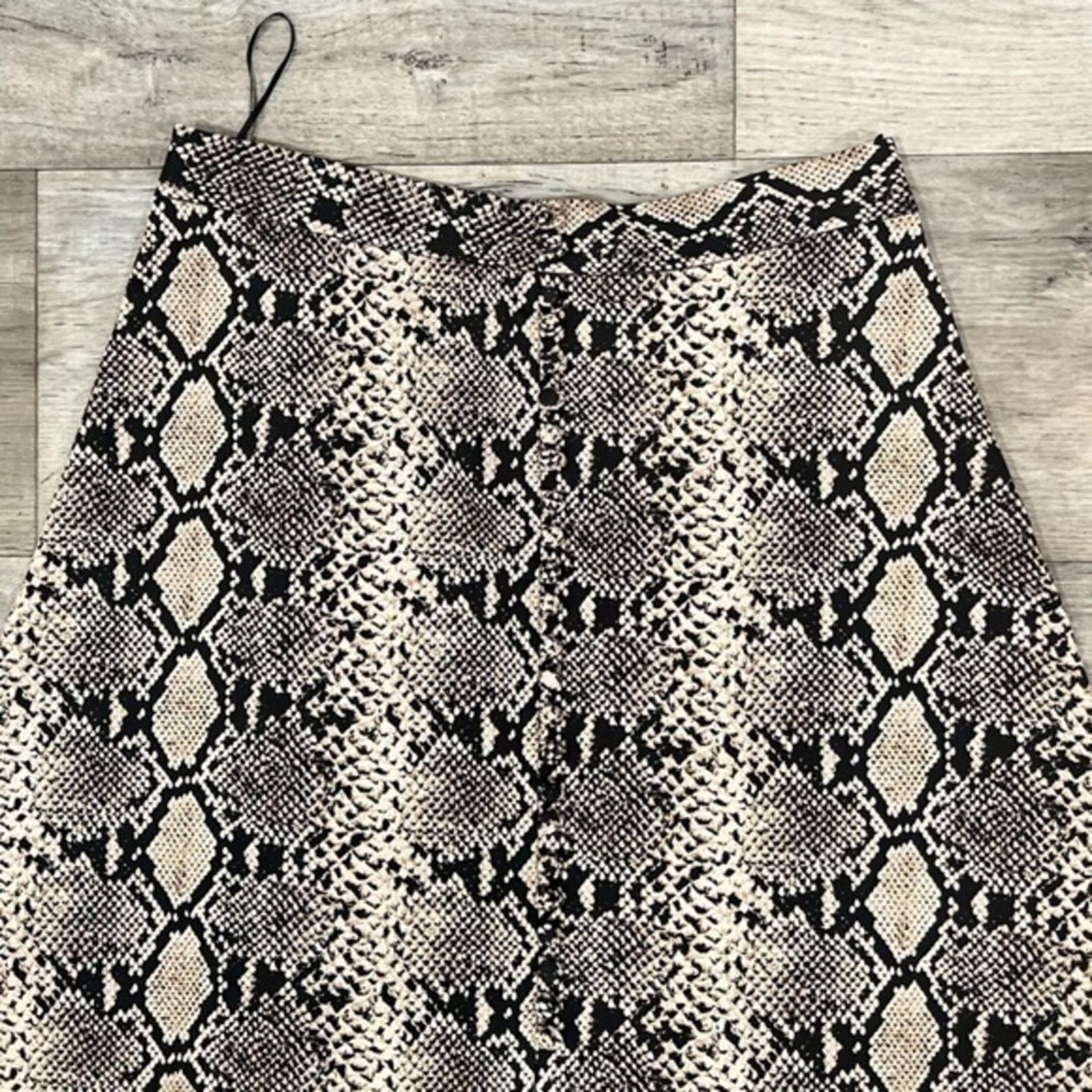 Zara ZARA Snakeskin Print Midi Skirt NWT Size 30" / US 8 / IT 44 - 18 Thumbnail