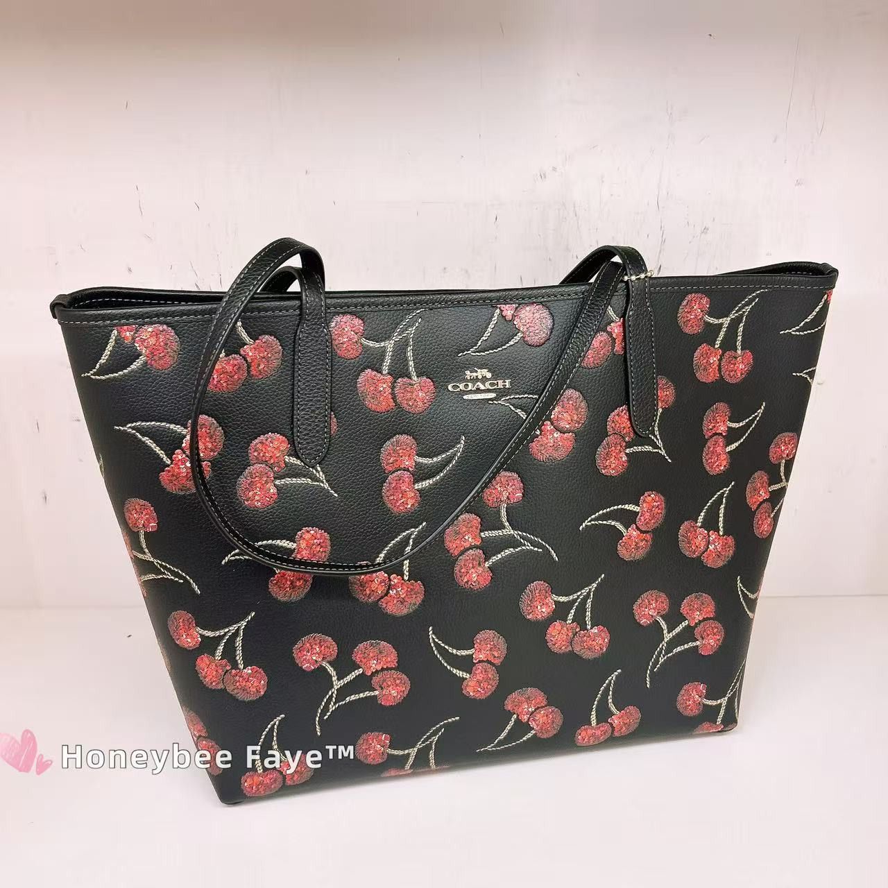 Coach NWT Coach City Tote Bag With Cherry Print CCZ18 Size ONE SIZE - 1 Thumbnail