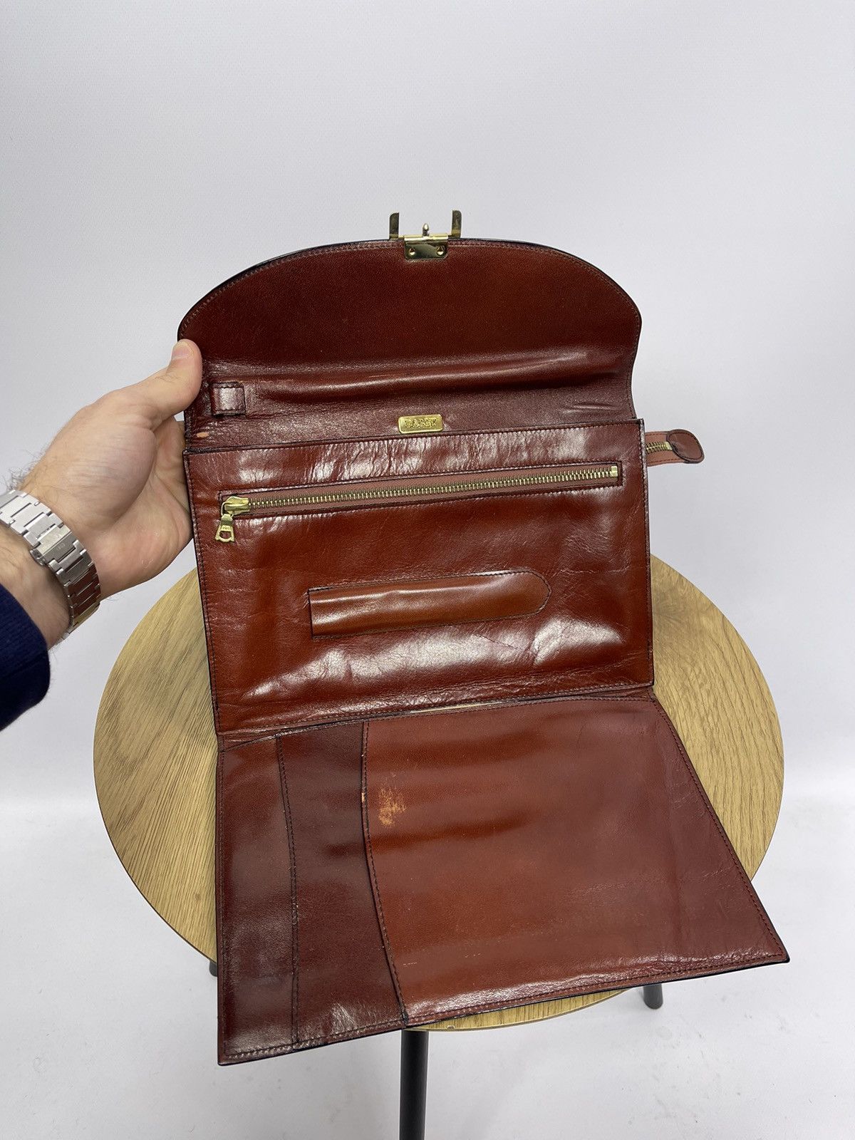 Bally Vintage Bally Brown Leather Flap Closure Clutch Wallet RIRI Size ONE SIZE - 3 Thumbnail