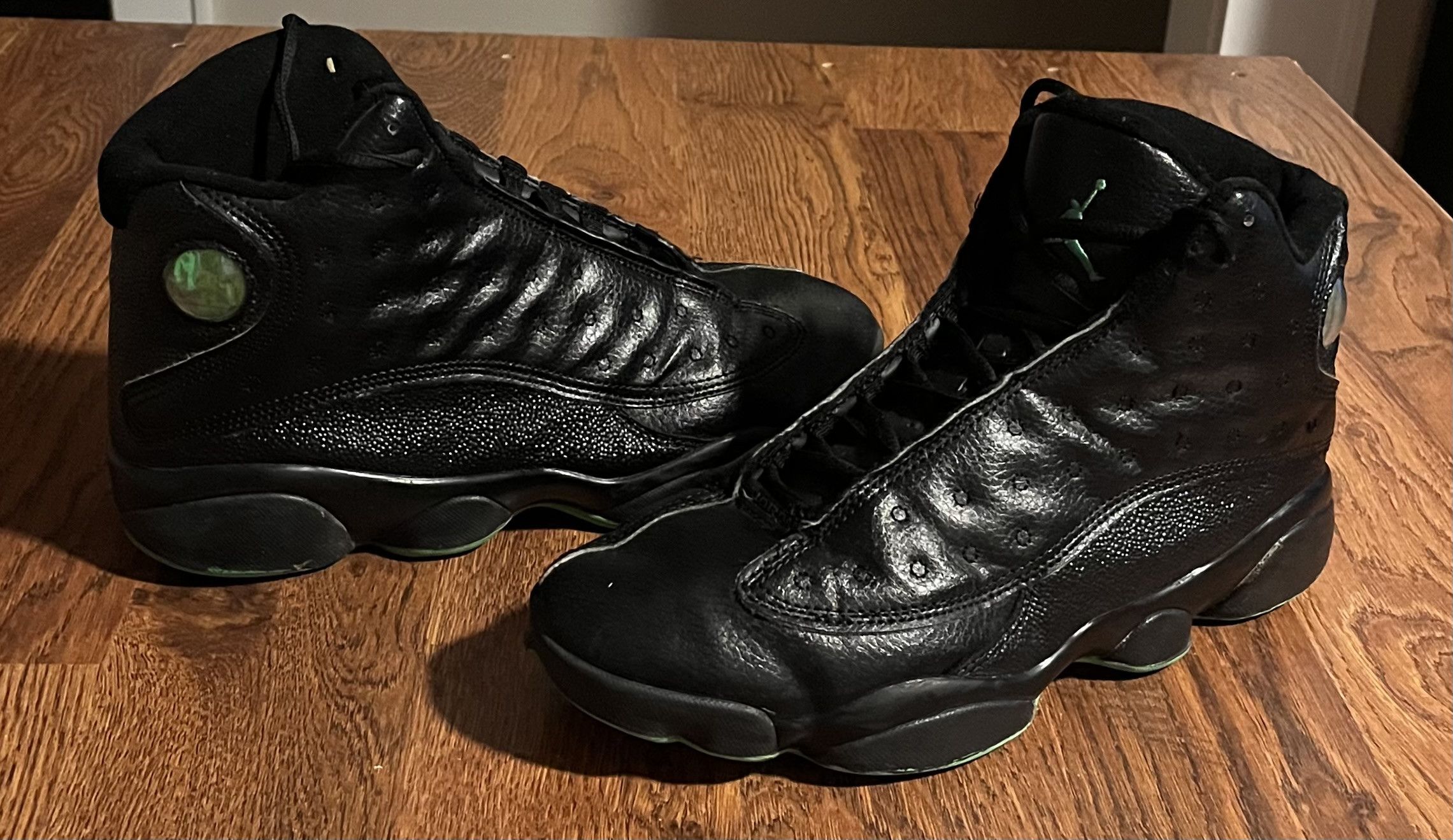 Jordan Brand Jordan 13 Retro Altitude 2017 Black Green Sneakers Size US 10 / EU 43 - 1 Thumbnail