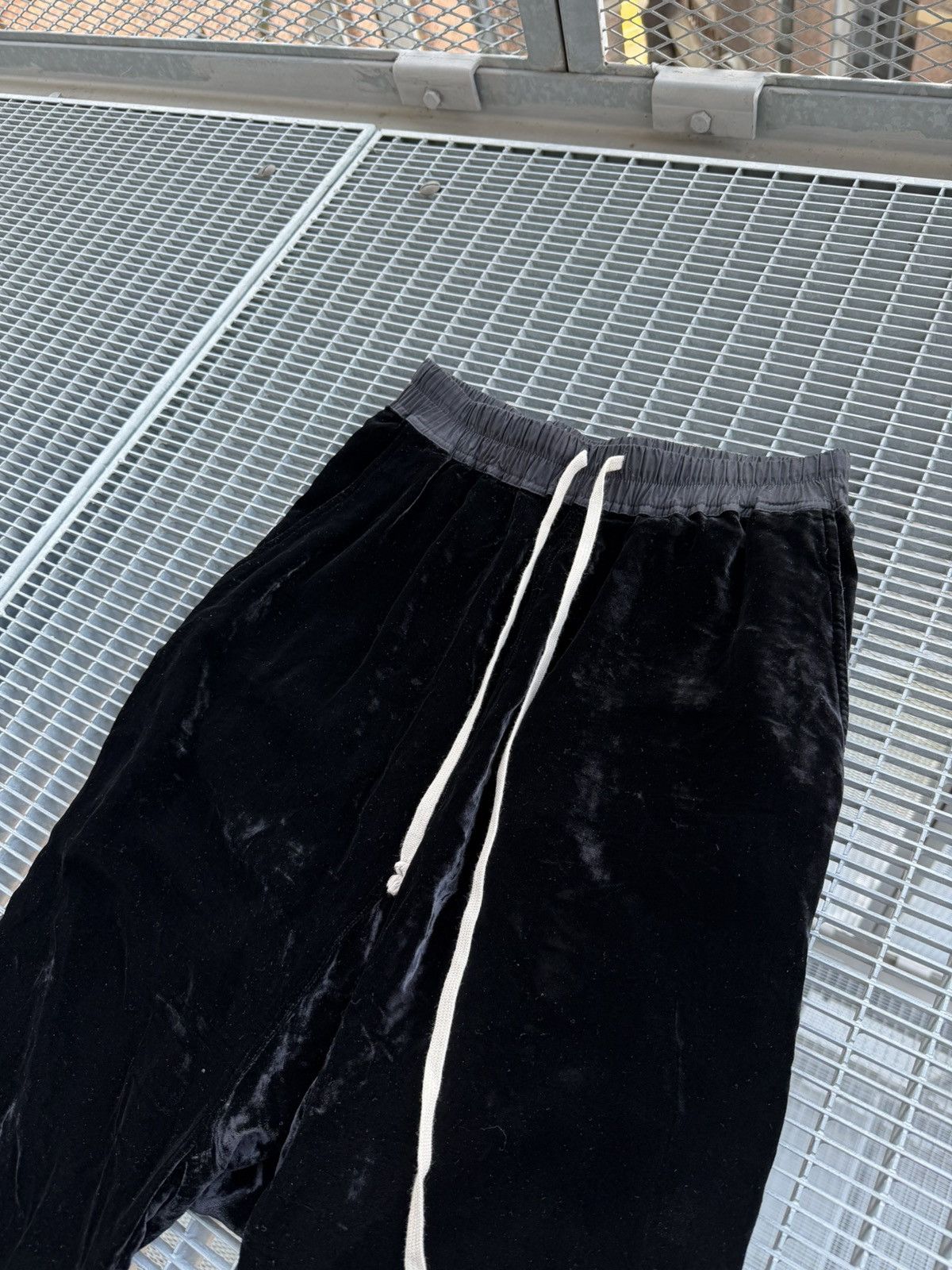 Rick Owens Rick Owens Velour Pants Size 28" / US 6 / IT 42 - 3 Thumbnail