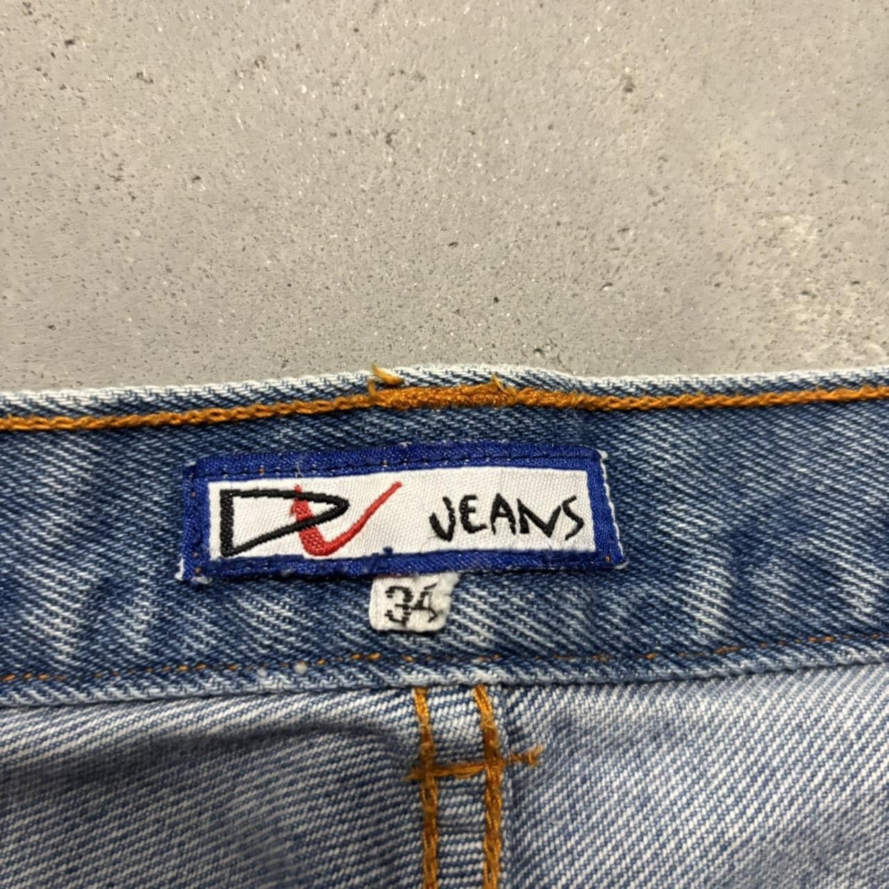 Japanese Brand × Vintage Crazy Vintage Y2K/2000s Light Wash Essential Denim Jeans! Size US 34 / EU 50 - 8 Thumbnail