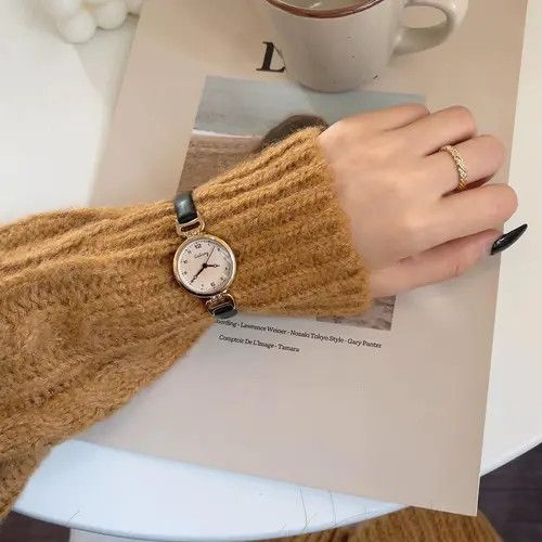 Jewelry Brown Leather Strap Classic Round Dial Wristwatch Size ONE SIZE - 2 Thumbnail