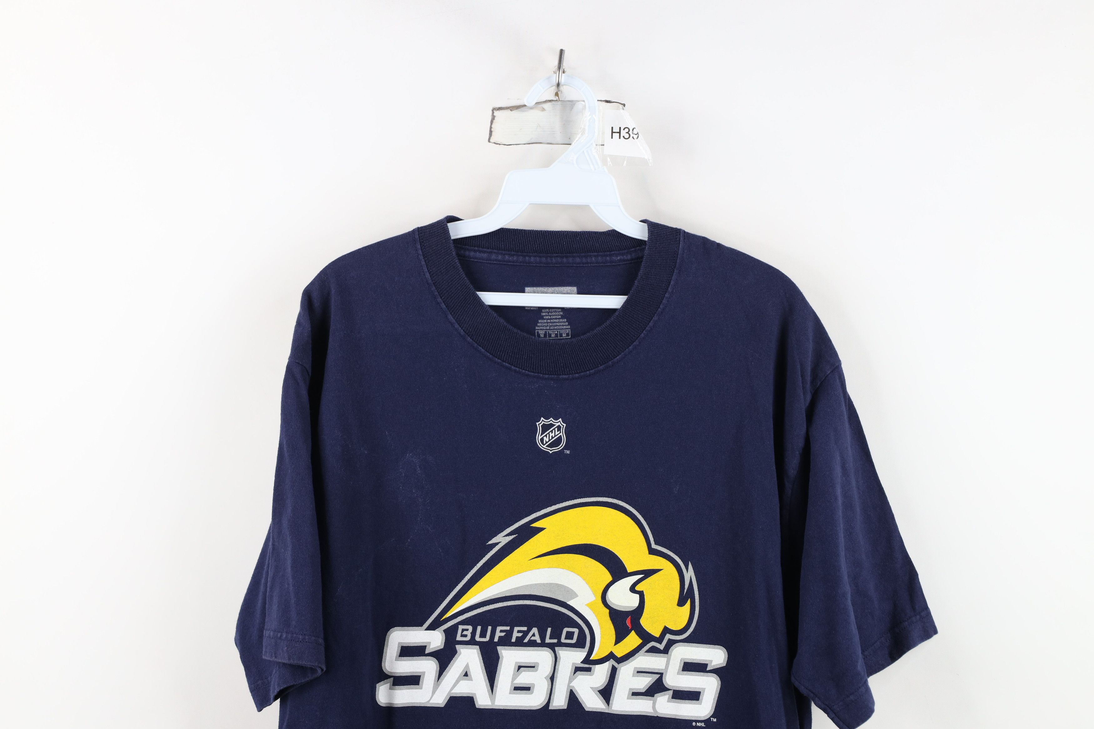 Reebok Vintage Reebok Buffalo Sabres Hockey Short Sleeve T-Shirt Size US M / EU 48-50 / 2 - 2 Thumbnail