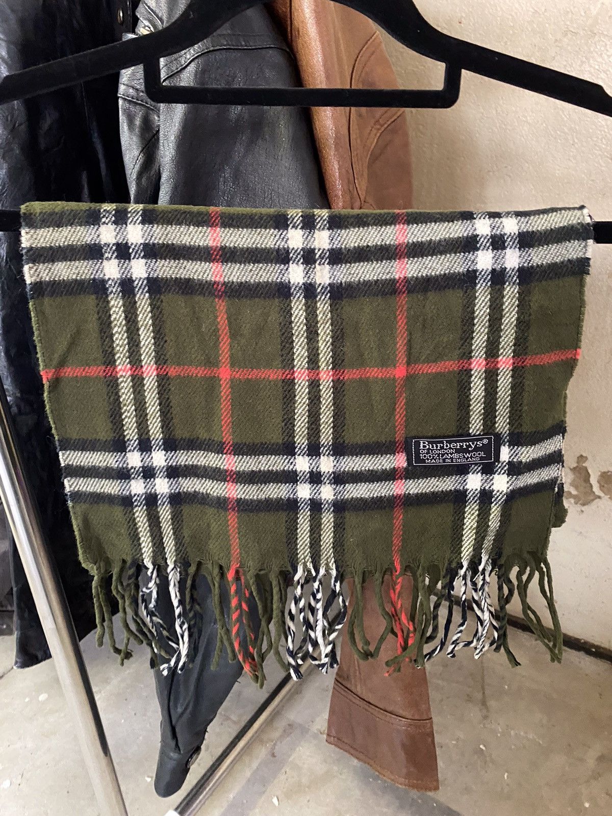 Other Leather bomber jacket paired with free Burberry scarf Size US L / EU 52-54 / 3 - 5 Thumbnail