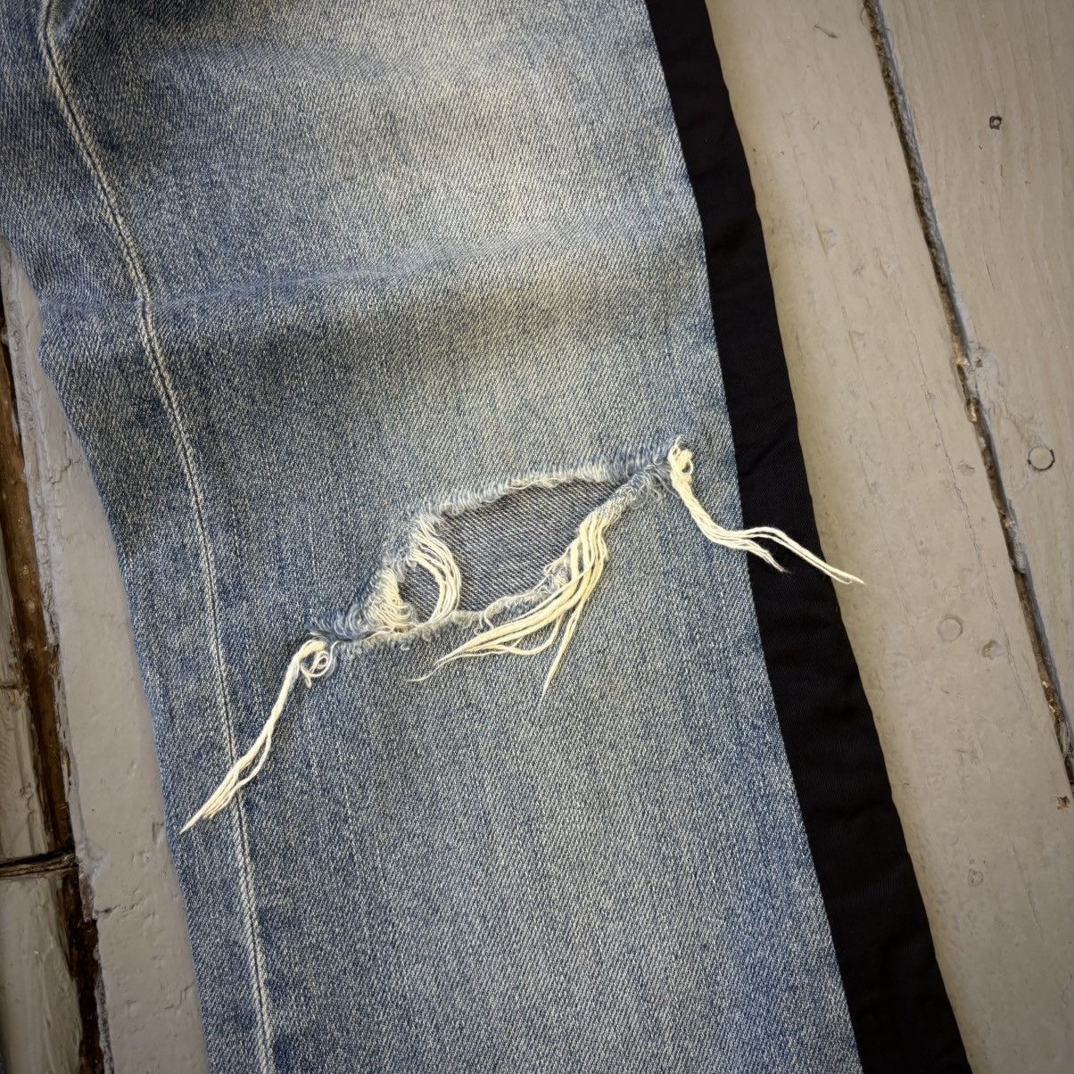 Dolce & Gabbana Sideline Flared Denim Size 28" / US 6 / IT 42 - 2 Thumbnail