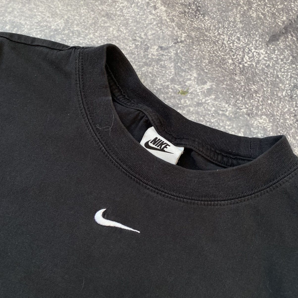 Nike Mens Nike Centre swoosh y2k basic streetwear tee Size US M / EU 48-50 / 2 - 3 Thumbnail