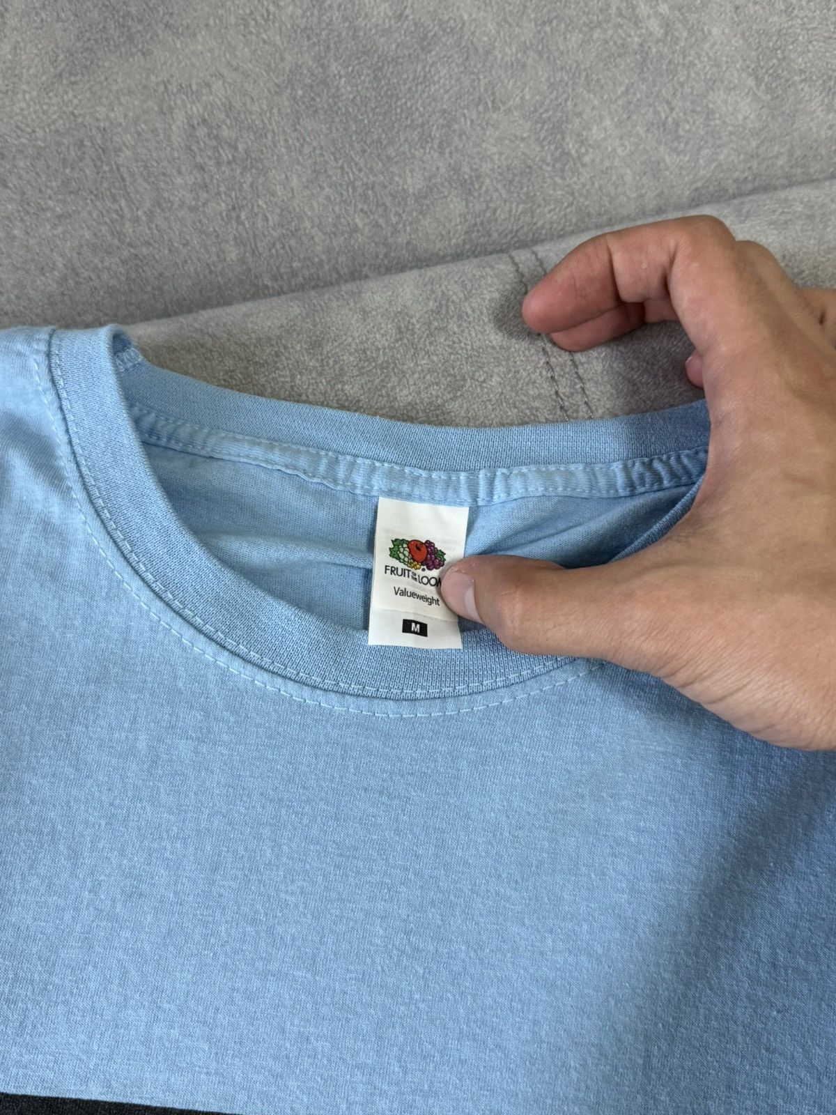 Band Tees Oasis Definitely Maybe Blue Box Logo T-Shirt Men's M Size Size US M / EU 48-50 / 2 - 7 Thumbnail