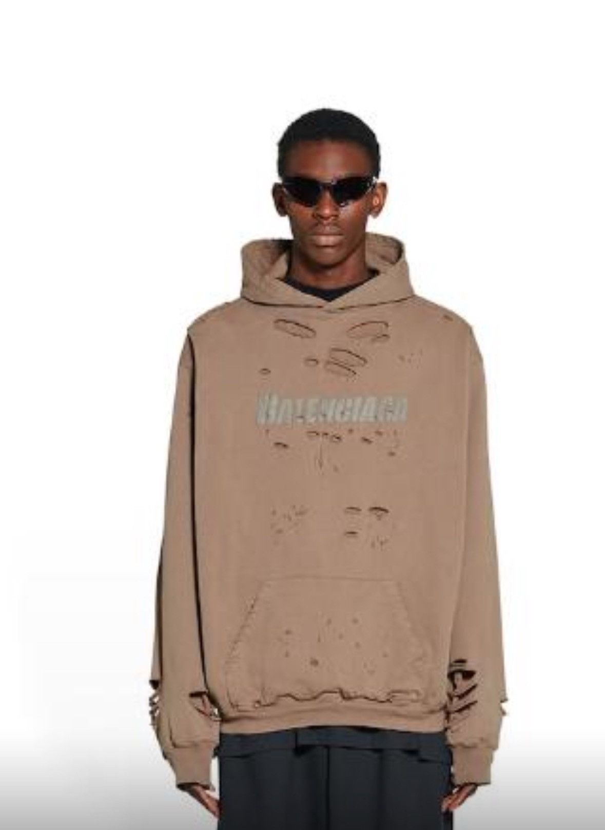 Balenciaga o1in1g1124 Dup / Destroyed Hoodie Oversized in Brown Size US XXL / EU 58 / 5 - 2 Thumbnail