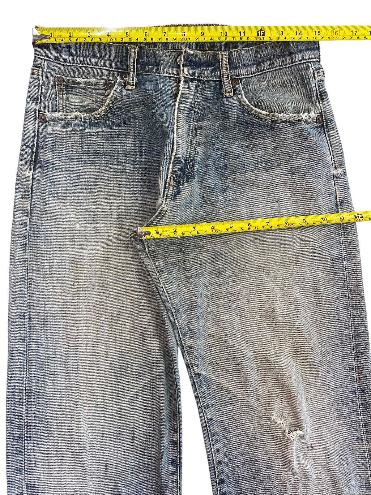 Uniqlo Uniqlo Light Blue Wash Style Loose Jeans Size US 30 / EU 46 - 5 Thumbnail