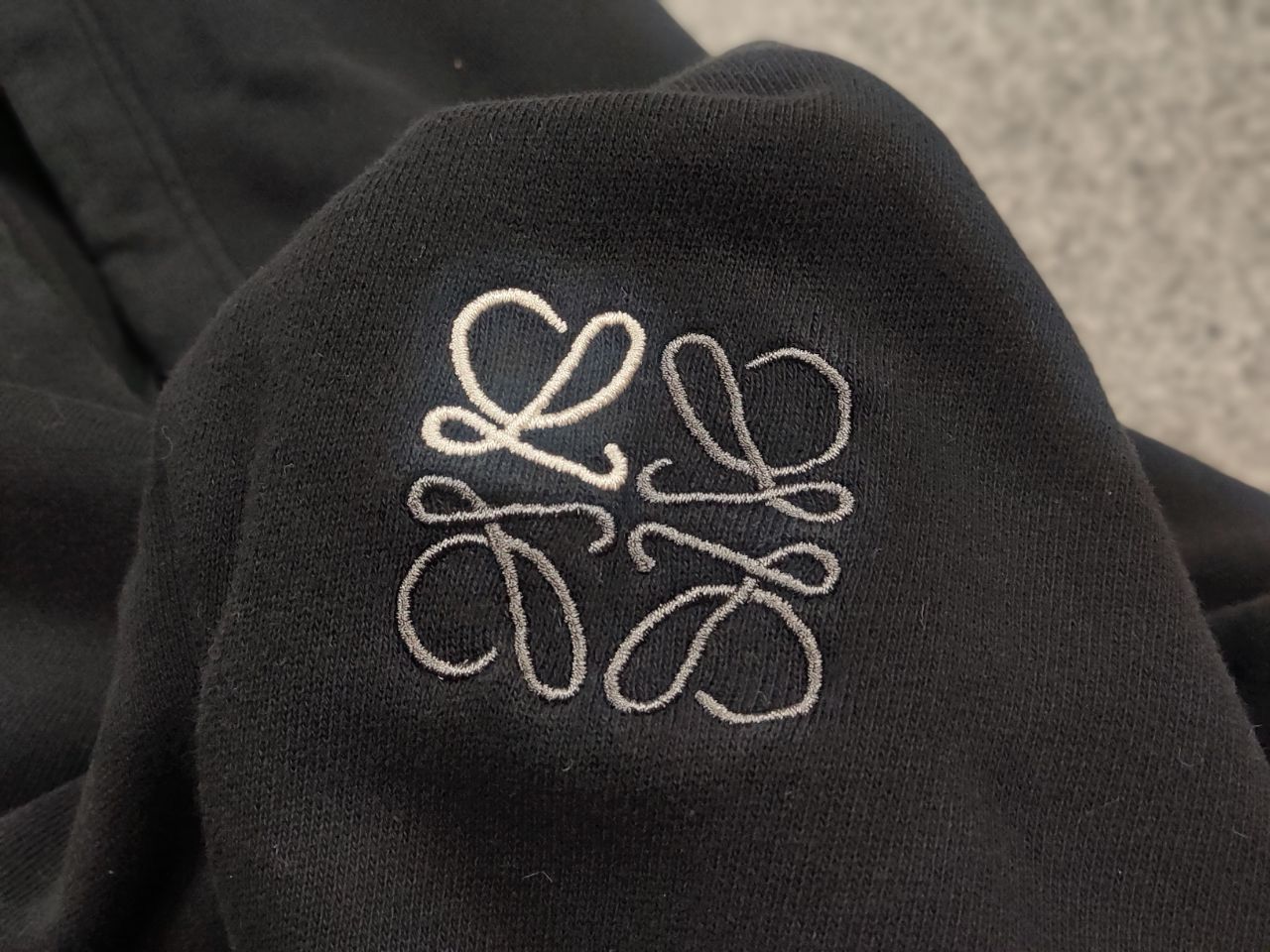 Loewe Loewe mini classic logo black oversized authentic hoodie Size US XL / EU 56 / 4 - 13 Thumbnail