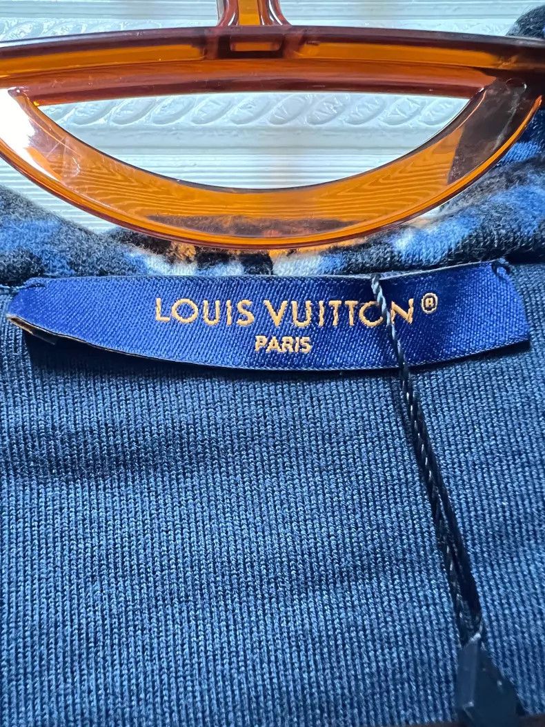 Louis Vuitton Louis Vuitton Render Full Print Hooded Jacket Size US M / EU 48-50 / 2 - 3 Thumbnail